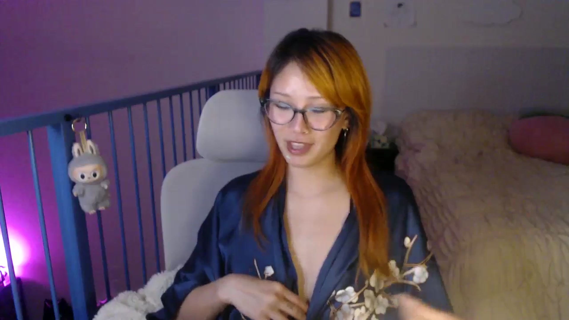 Gallery image thumbnail from Sleepych3w's myfreecams stream on, 03/24/2025, 05:12 image 8 of 20