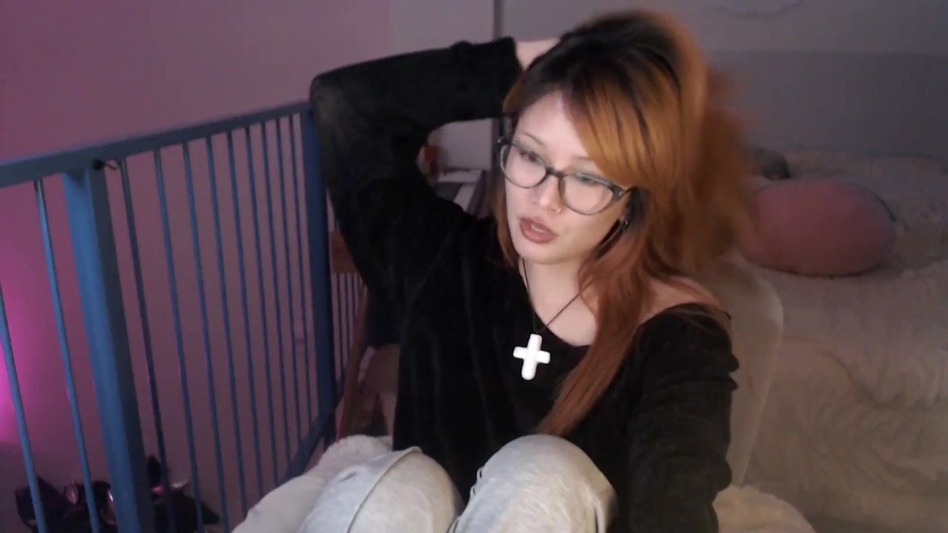 Gallery image thumbnail from Sleepych3w's myfreecams stream on, 03/31/2025, 04:43 image 20 of 20