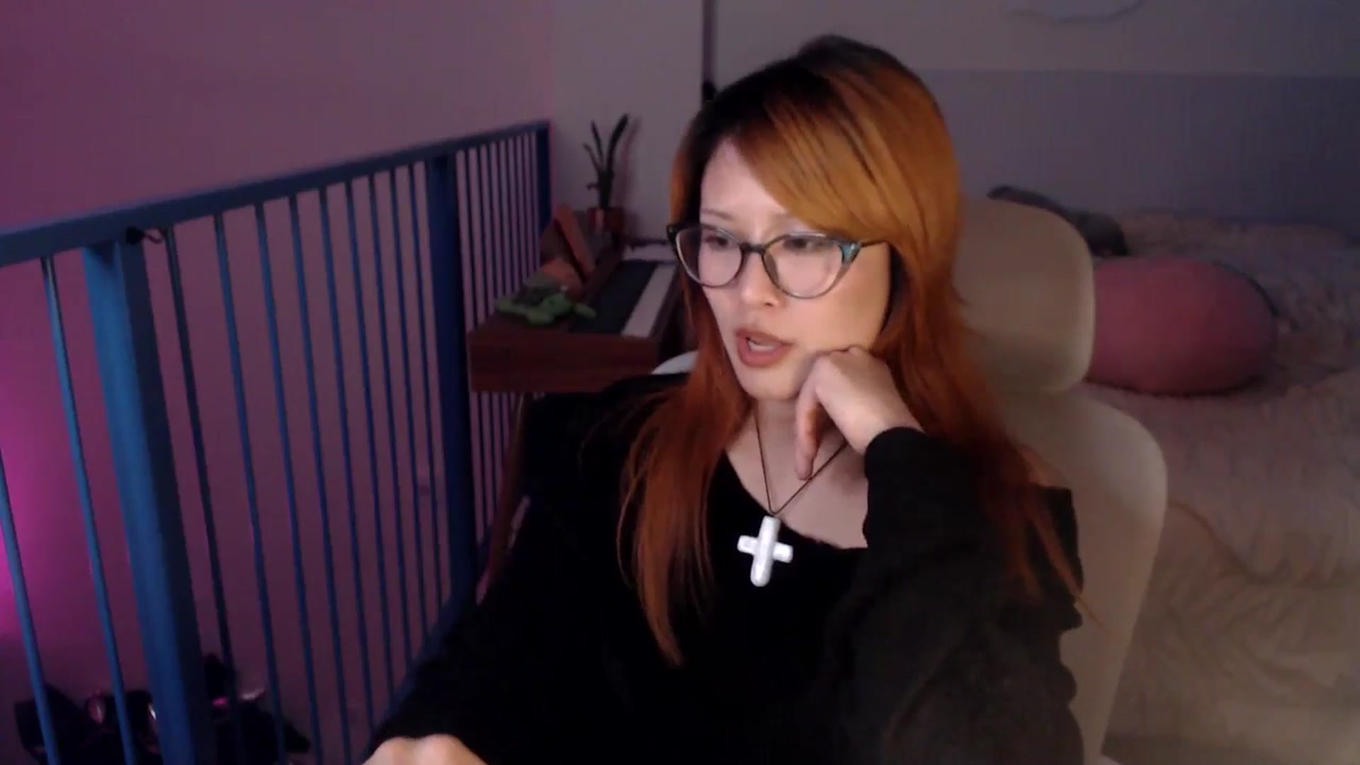 Gallery image thumbnail from Sleepych3w's myfreecams stream on, 03/31/2025, 04:43 image 8 of 20