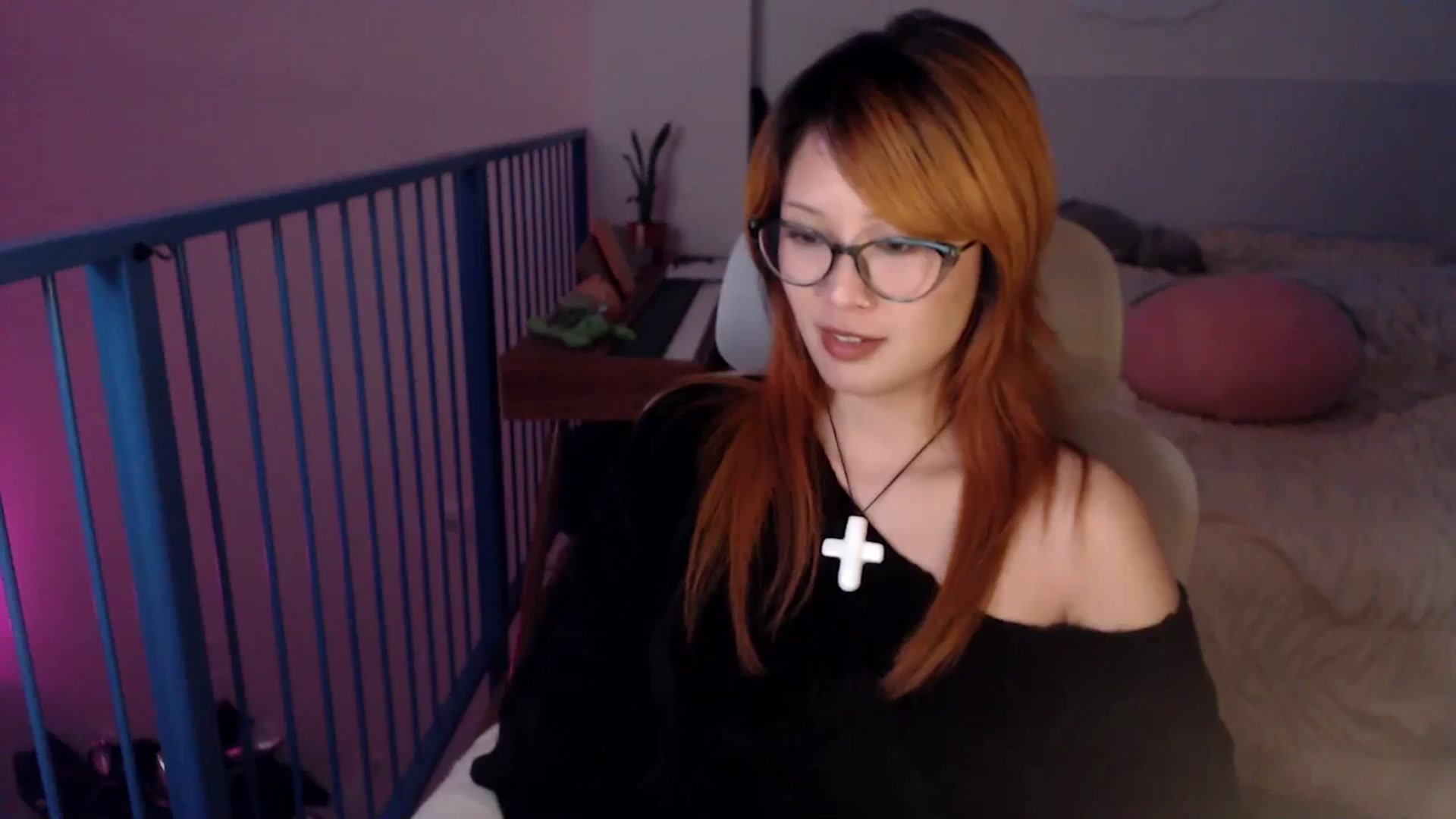Gallery image thumbnail from Sleepych3w's myfreecams stream on, 03/31/2025, 04:43 image 6 of 20