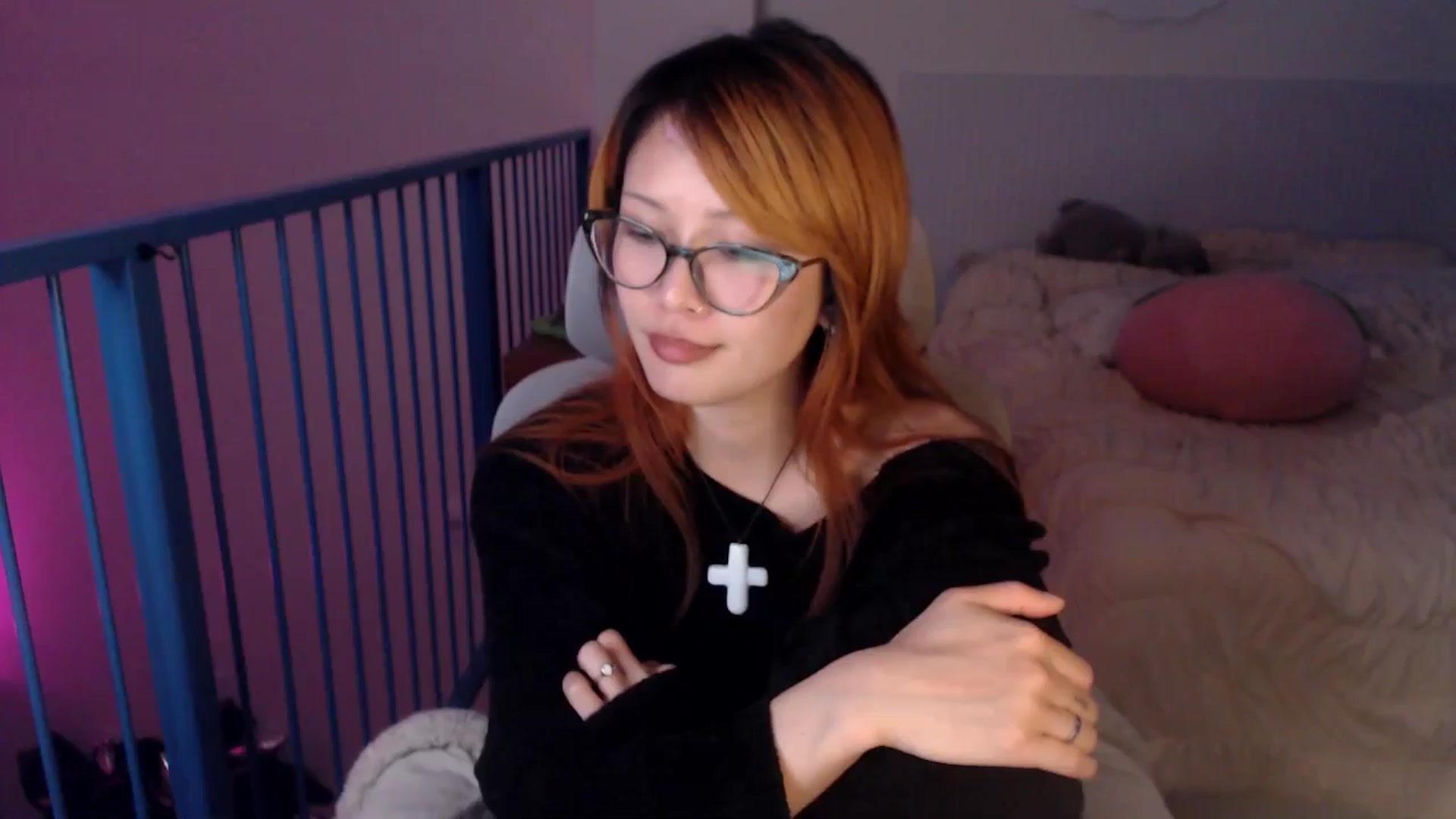 Gallery image thumbnail from Sleepych3w's myfreecams stream on, 03/31/2025, 04:43 image 14 of 20