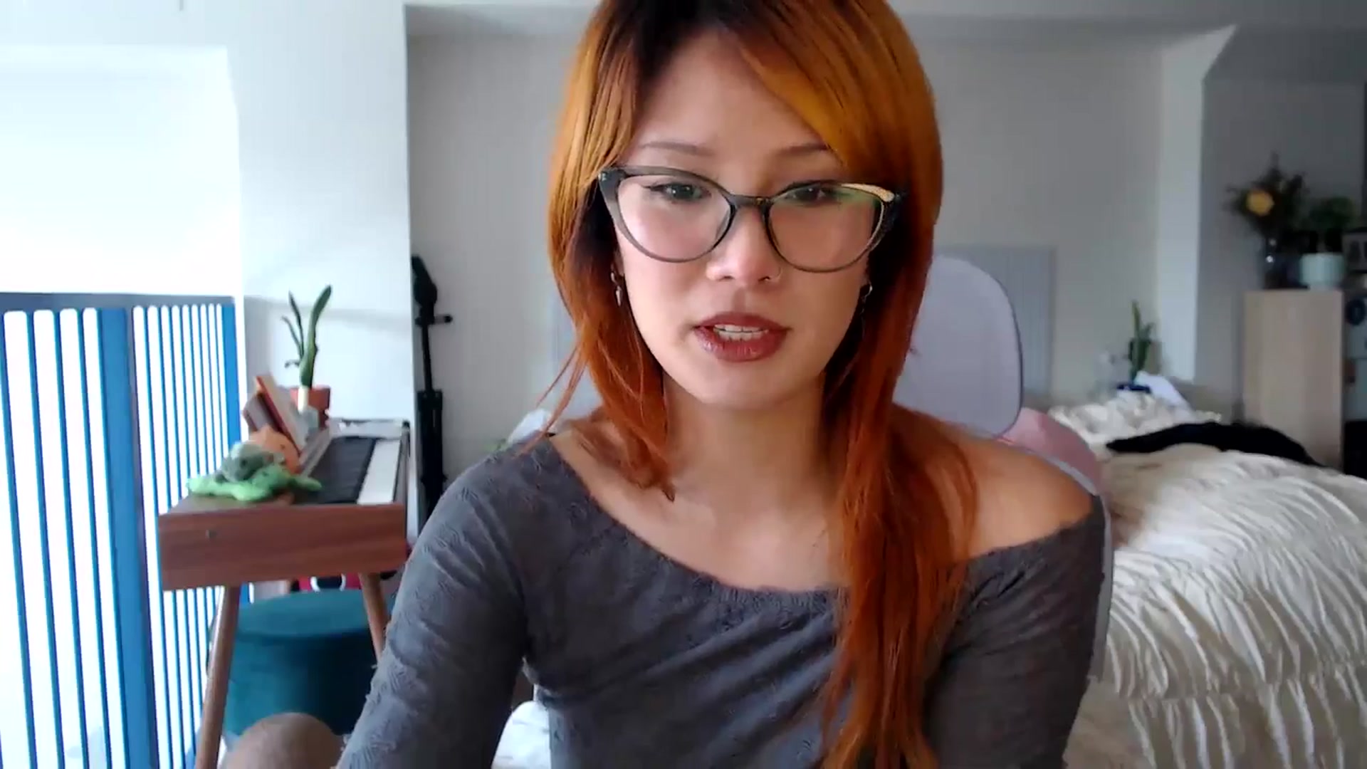 Gallery image thumbnail from Sleepych3w's myfreecams stream on, 04/01/2025, 24:01 image 10 of 20