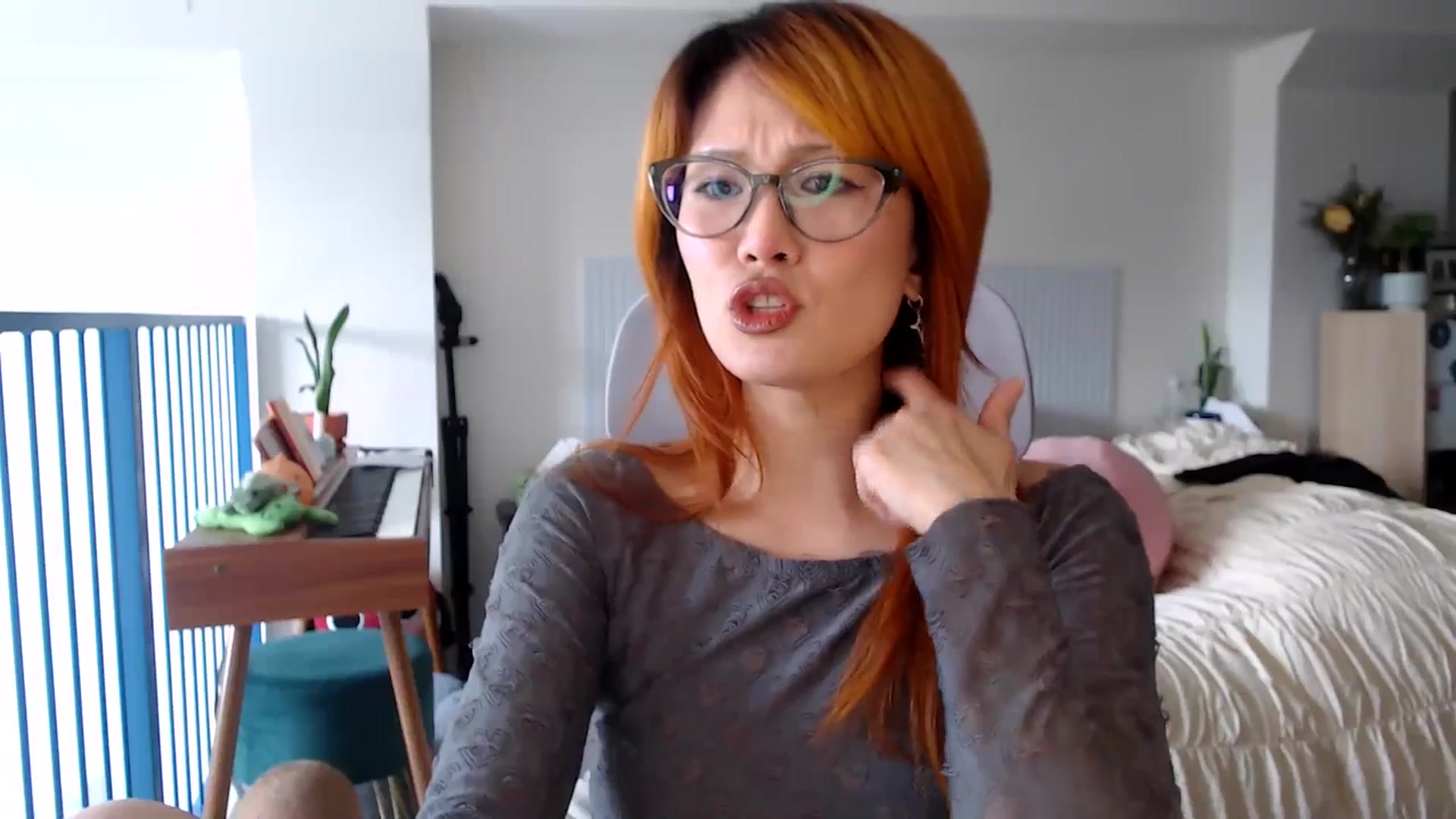 Gallery image thumbnail from Sleepych3w's myfreecams stream on, 04/01/2025, 24:01 image 5 of 20