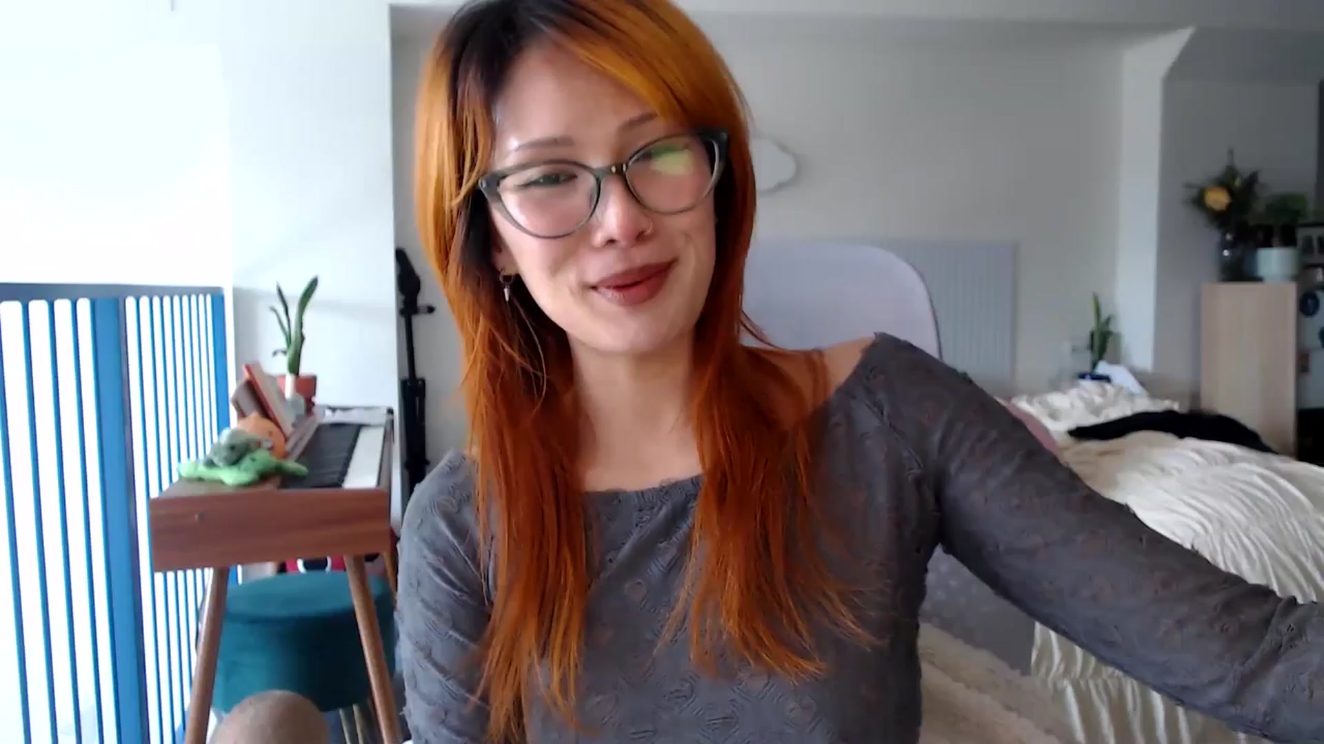 Gallery image thumbnail from Sleepych3w's myfreecams stream on, 04/01/2025, 24:01 image 1 of 20