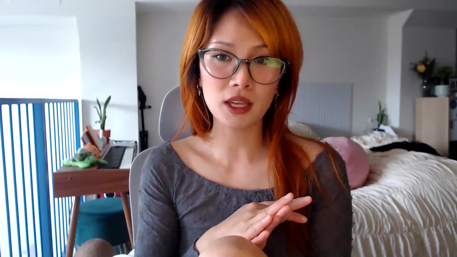 Gallery image thumbnail from Sleepych3w's myfreecams stream on, 04/01/2025, 24:01 image 16 of 20
