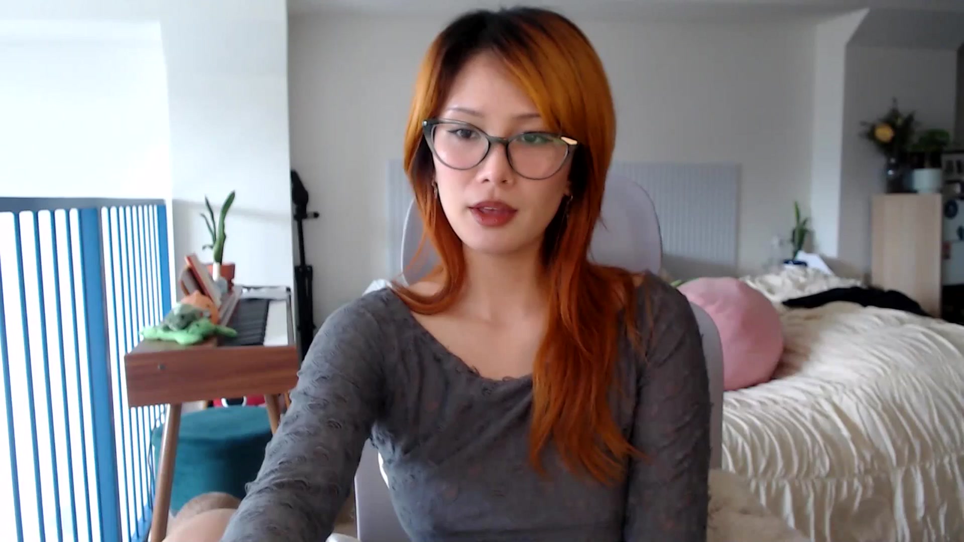 Gallery image thumbnail from Sleepych3w's myfreecams stream on, 04/01/2025, 03:54 image 6 of 20