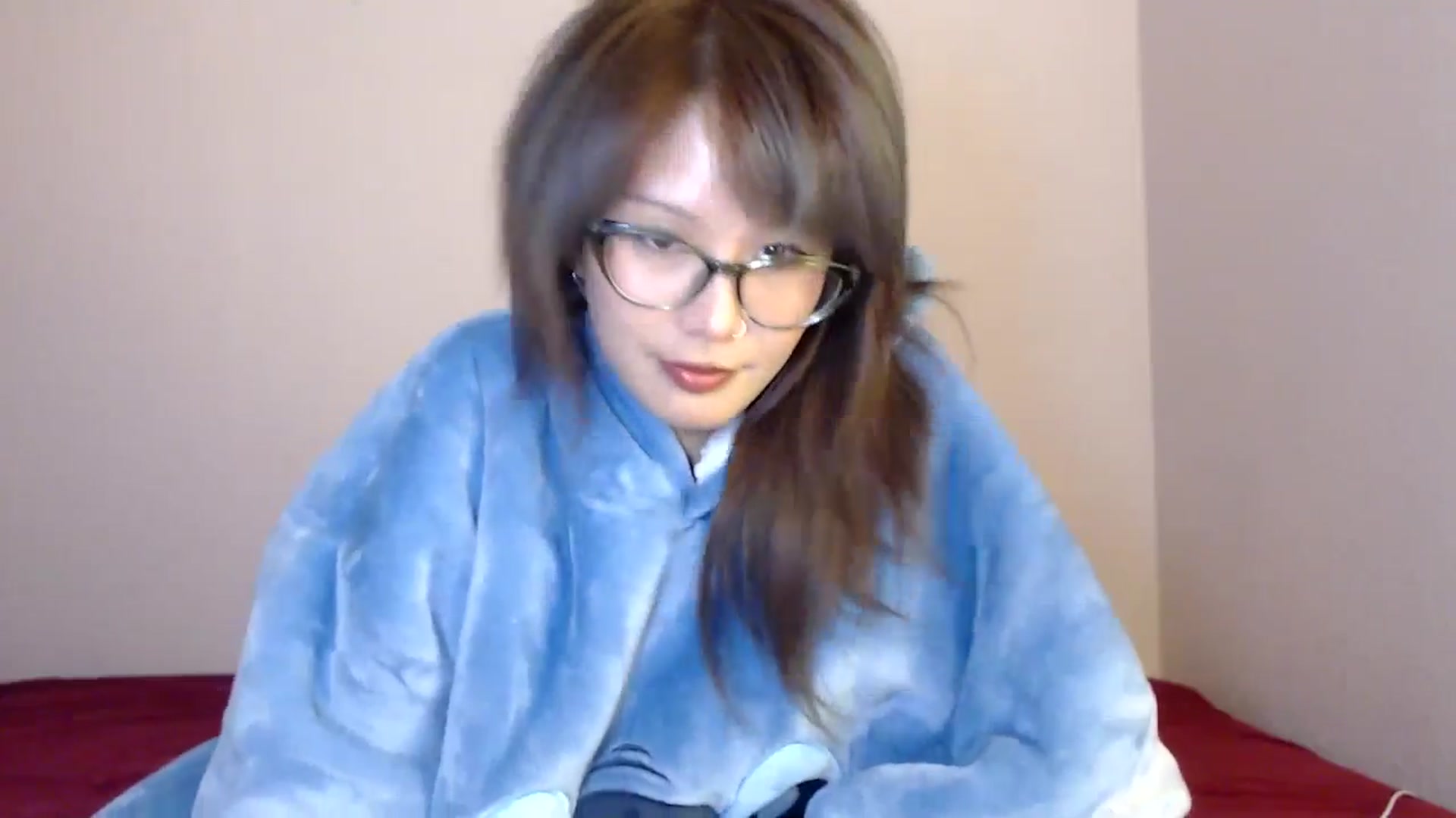 Gallery image thumbnail from Sleepych3w's myfreecams stream on, 04/16/2025, 06:17 image 4 of 20