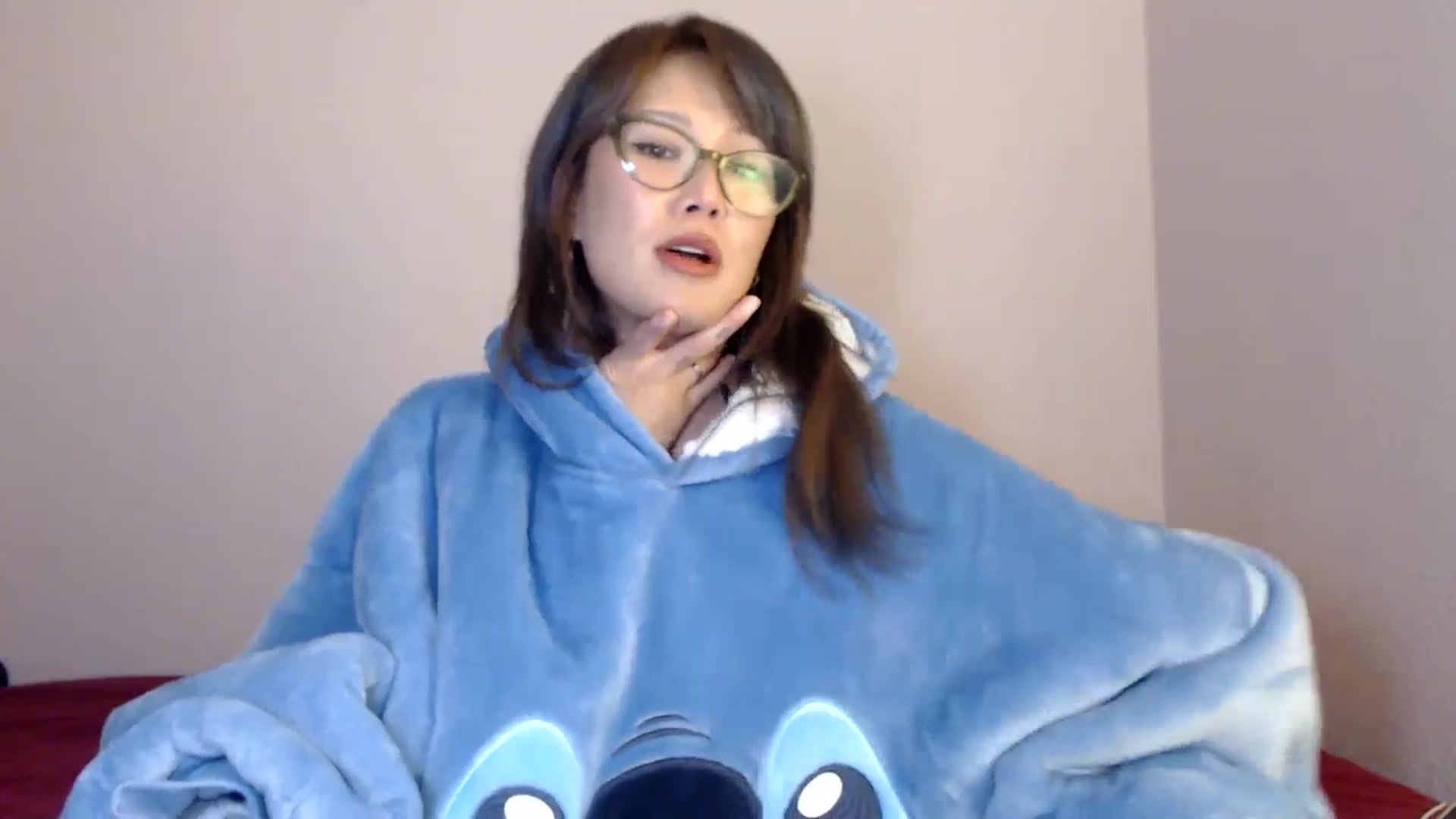 Gallery image thumbnail from Sleepych3w's myfreecams stream on, 04/16/2025, 06:17 image 6 of 20