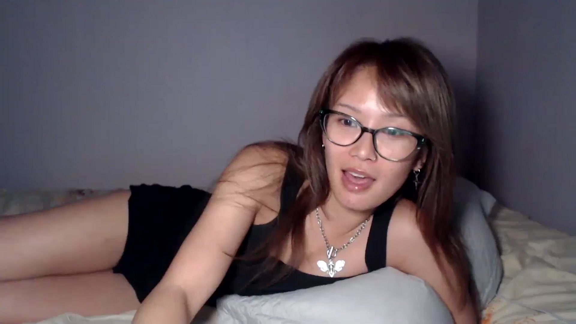 Gallery image thumbnail from Sleepych3w's myfreecams stream on, 04/25/2025, 06:10 image 11 of 20