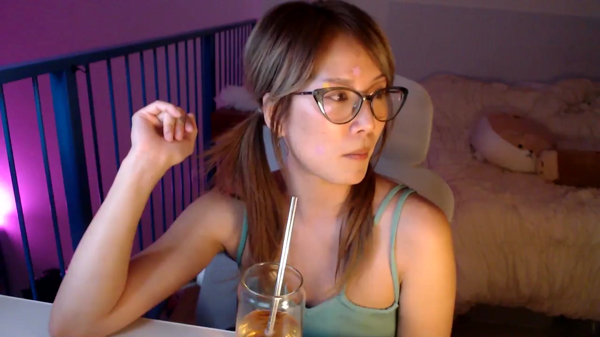 Gallery image thumbnail from Sleepych3w's myfreecams stream on, 05/02/2025, 05:55 image 16 of 20