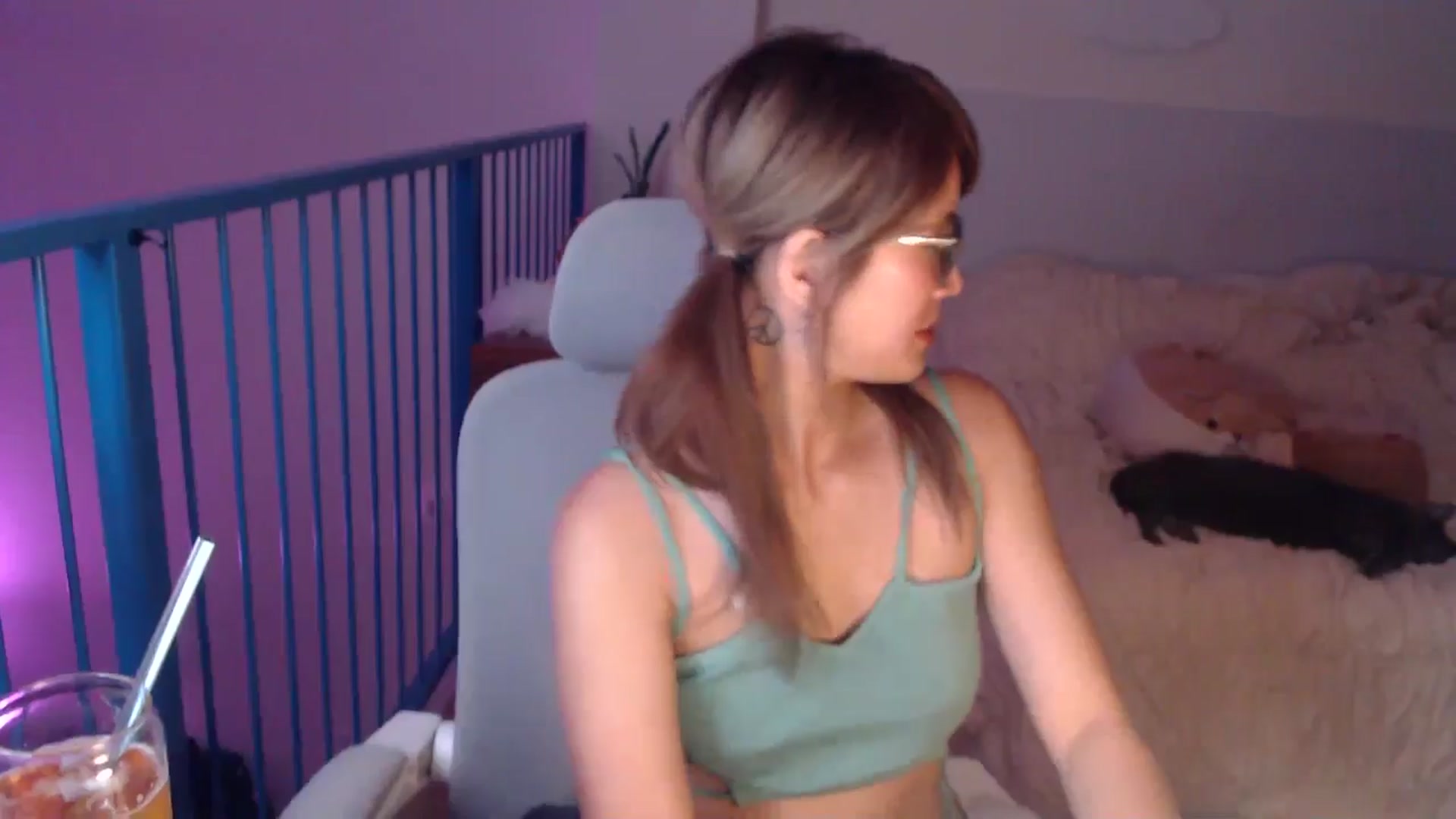Gallery image thumbnail from Sleepych3w's myfreecams stream on, 05/02/2025, 05:55 image 5 of 20