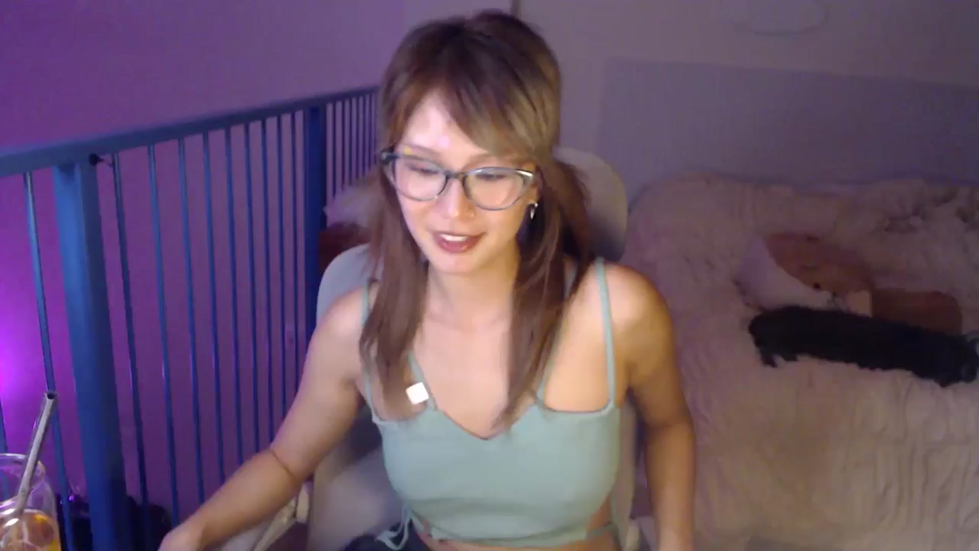Gallery image thumbnail from Sleepych3w's myfreecams stream on, 05/02/2025, 05:55 image 6 of 20