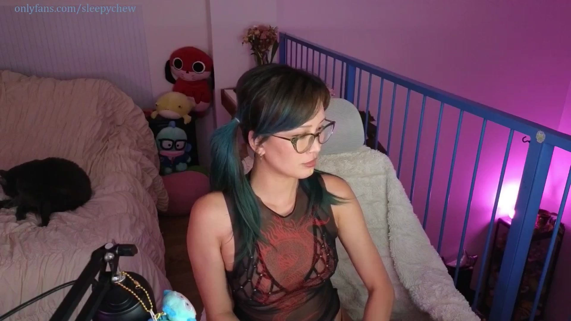 Gallery image thumbnail from Sleepych3w's myfreecams stream on, 07/19/2025, 07:27 image 8 of 20