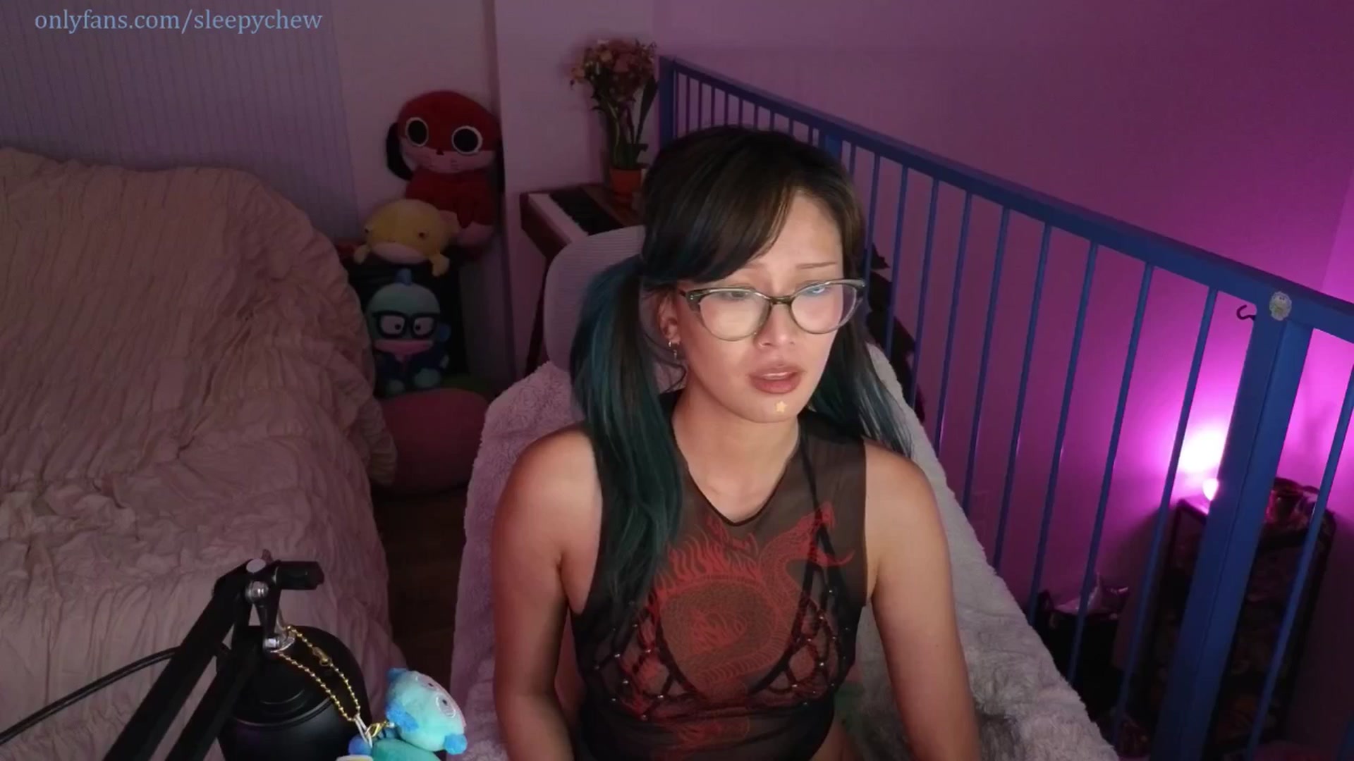 Gallery image thumbnail from Sleepych3w's myfreecams stream on, 07/19/2025, 07:27 image 19 of 20
