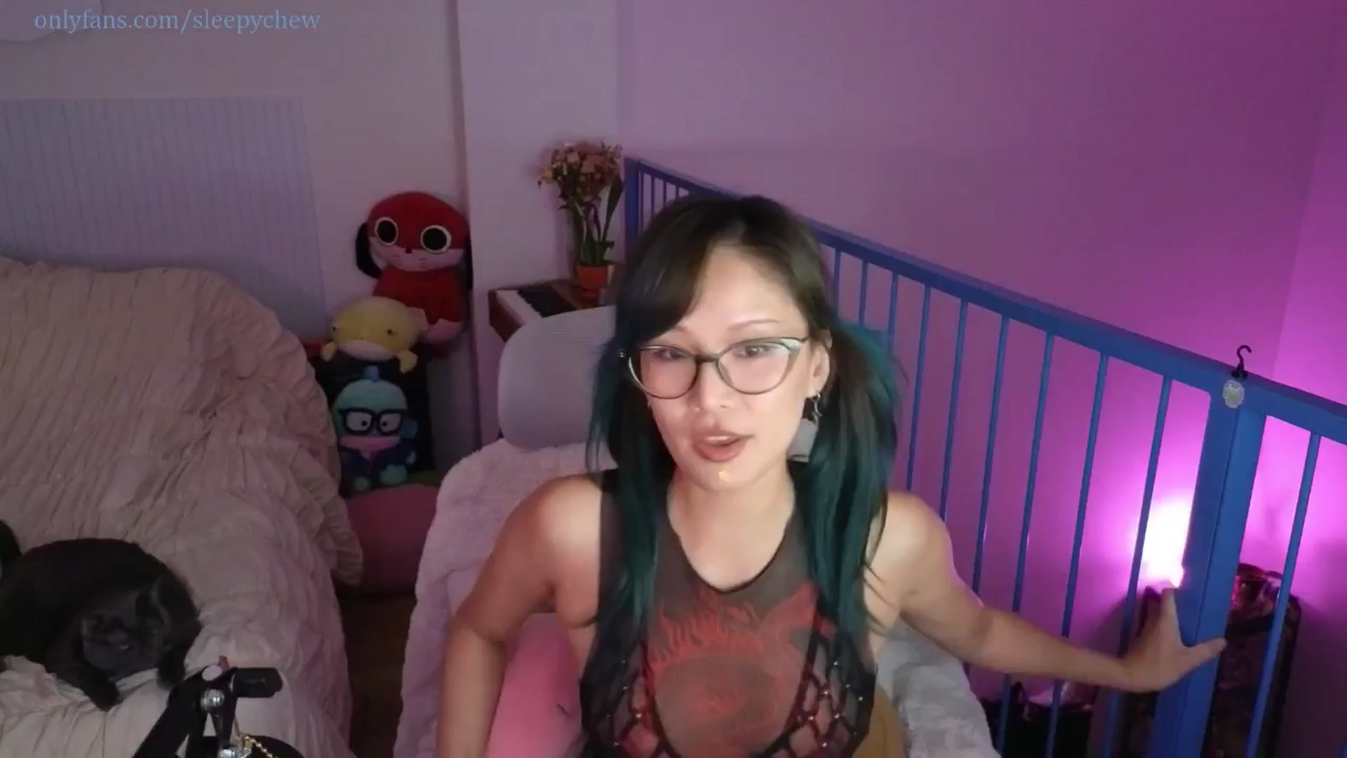 Gallery image thumbnail from Sleepych3w's myfreecams stream on, 07/19/2025, 07:27 image 2 of 20