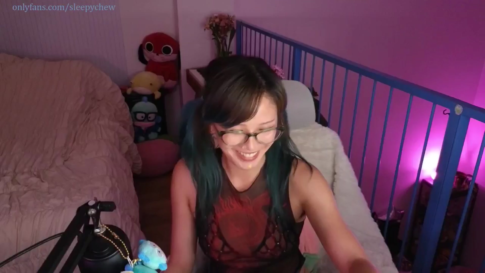 Gallery image thumbnail from Sleepych3w's myfreecams stream on, 07/19/2025, 07:27 image 20 of 20