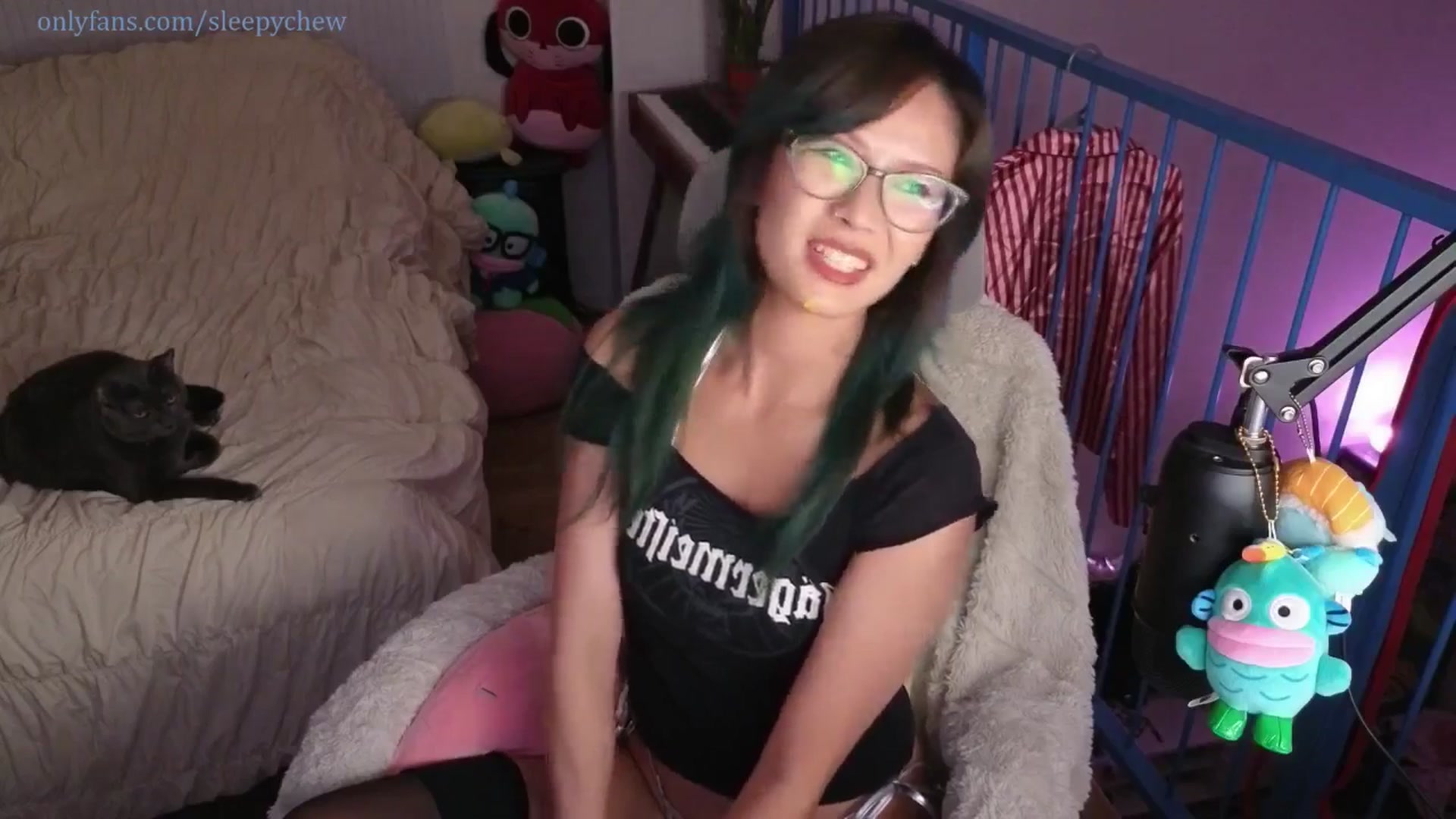 Gallery image thumbnail from Sleepych3w's myfreecams stream on, 07/25/2025, 06:33 image 20 of 20