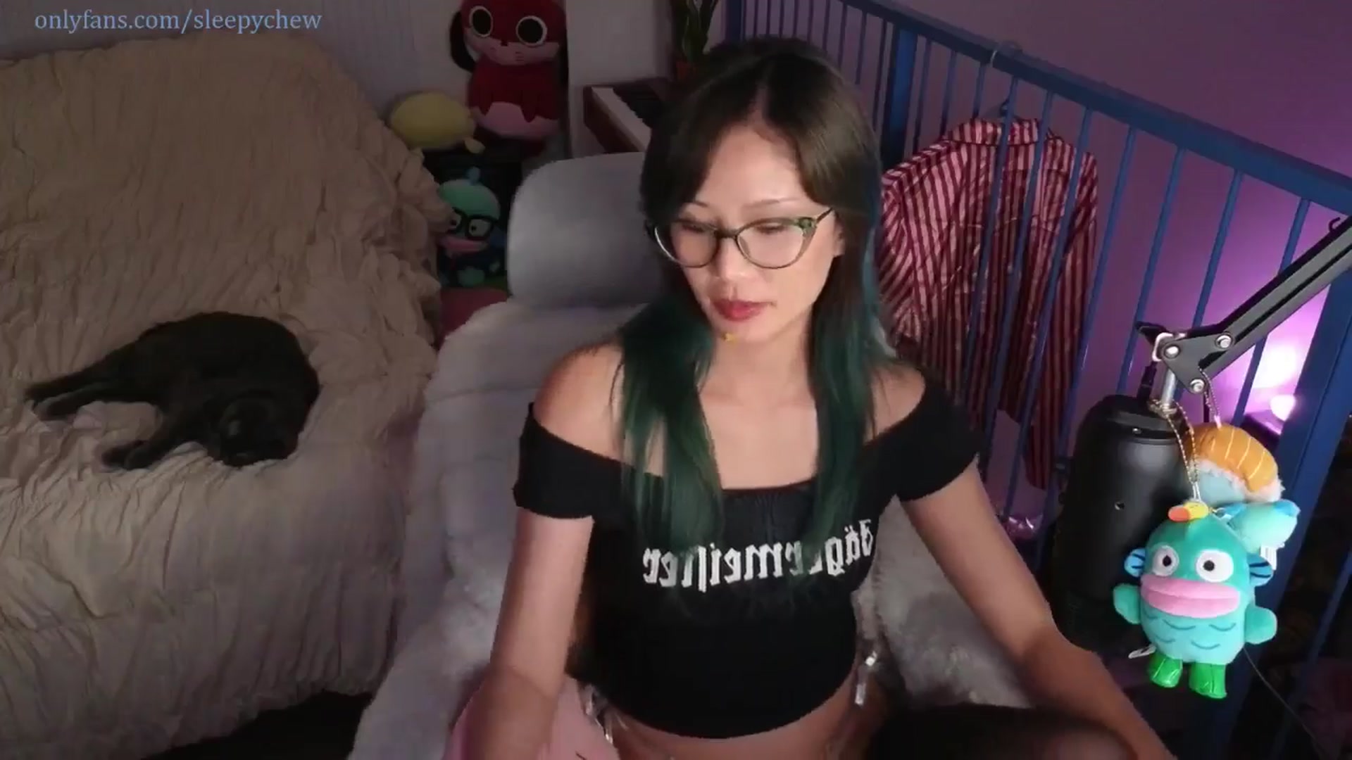 Gallery image thumbnail from Sleepych3w's myfreecams stream on, 07/25/2025, 06:33 image 15 of 20