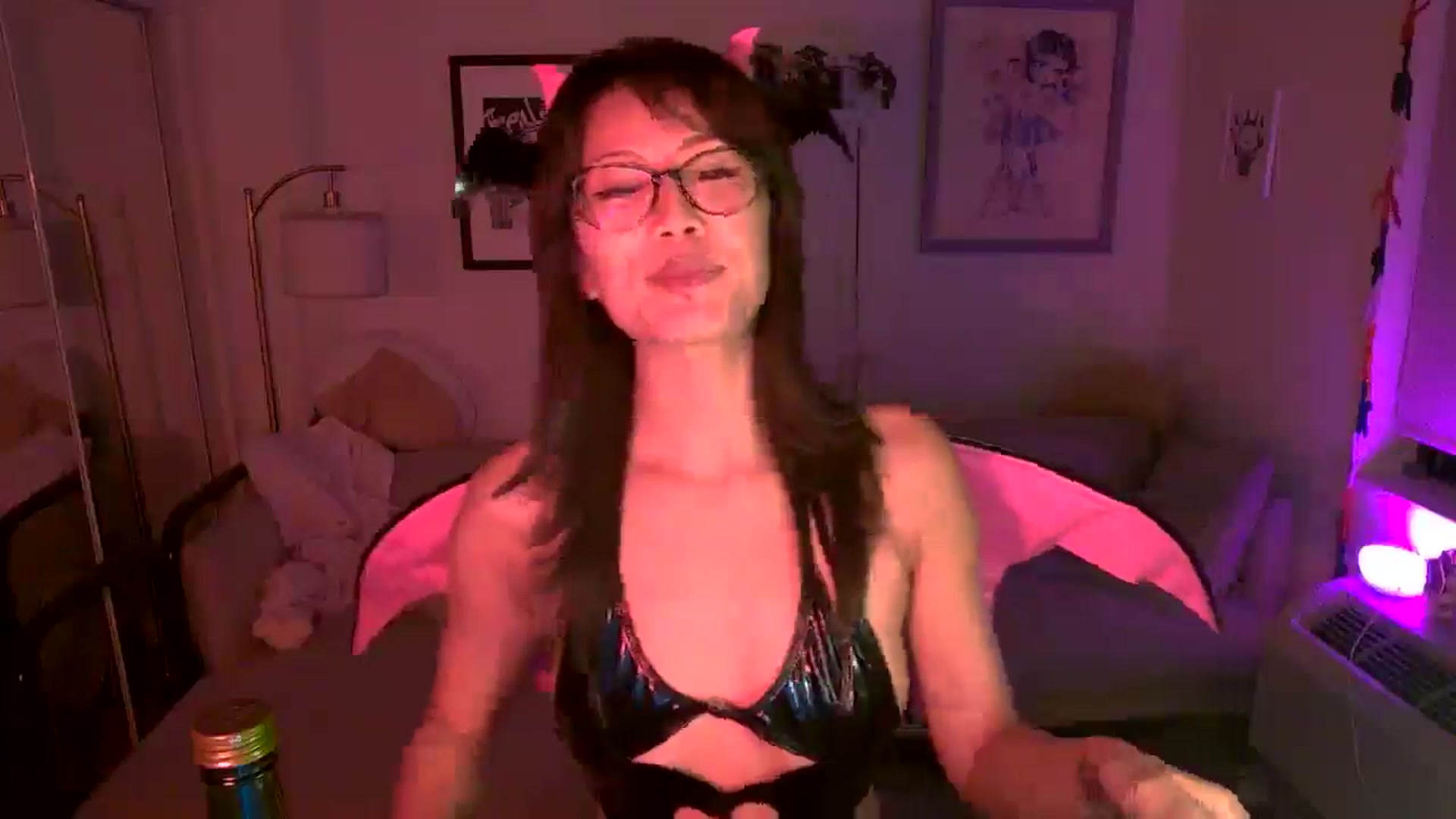 Gallery image thumbnail from Sleepych3w's myfreecams stream on, 08/22/2025, 06:14 image 3 of 20