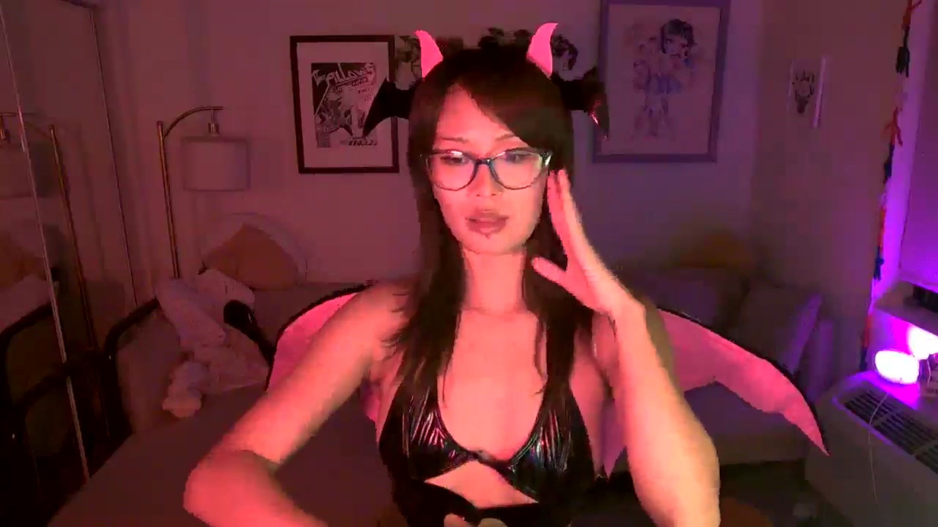 Gallery image thumbnail from Sleepych3w's myfreecams stream on, 08/22/2025, 06:14 image 14 of 20