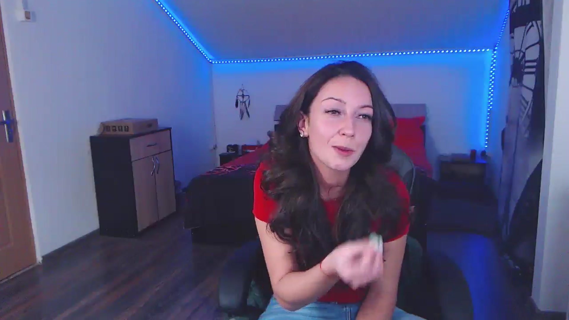 Gallery image thumbnail from SlimCurly's myfreecams stream on, 01/01/2026, 24:44 image 9 of 20