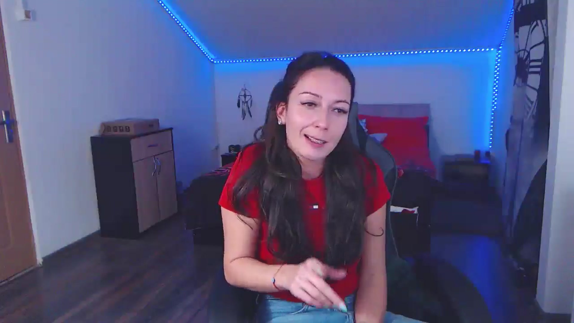Gallery image thumbnail from SlimCurly's myfreecams stream on, 01/01/2026, 04:02 image 14 of 20