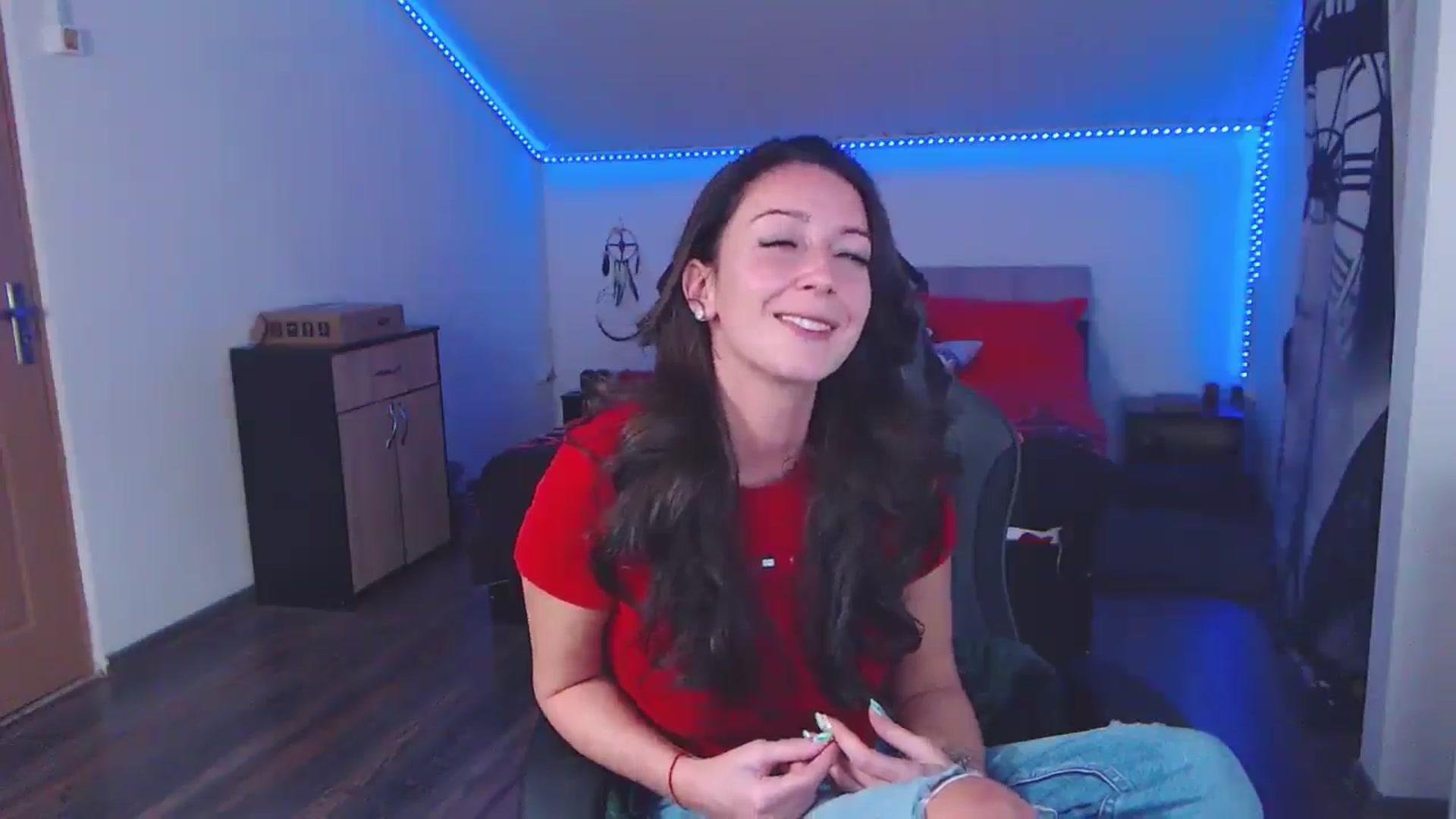 Gallery image thumbnail from SlimCurly's myfreecams stream on, 01/01/2026, 04:02 image 2 of 20