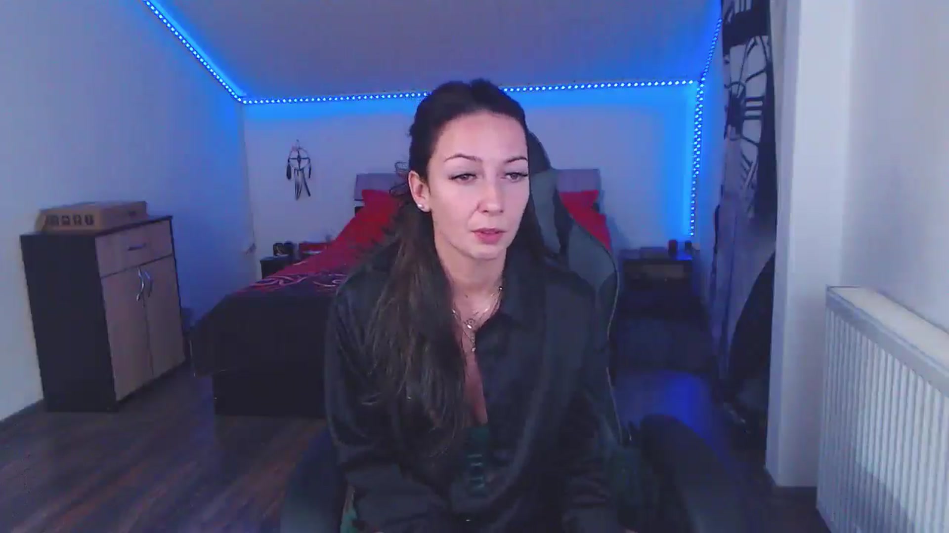 Gallery image thumbnail from SlimCurly's myfreecams stream on, 01/02/2026, 24:02 image 13 of 20
