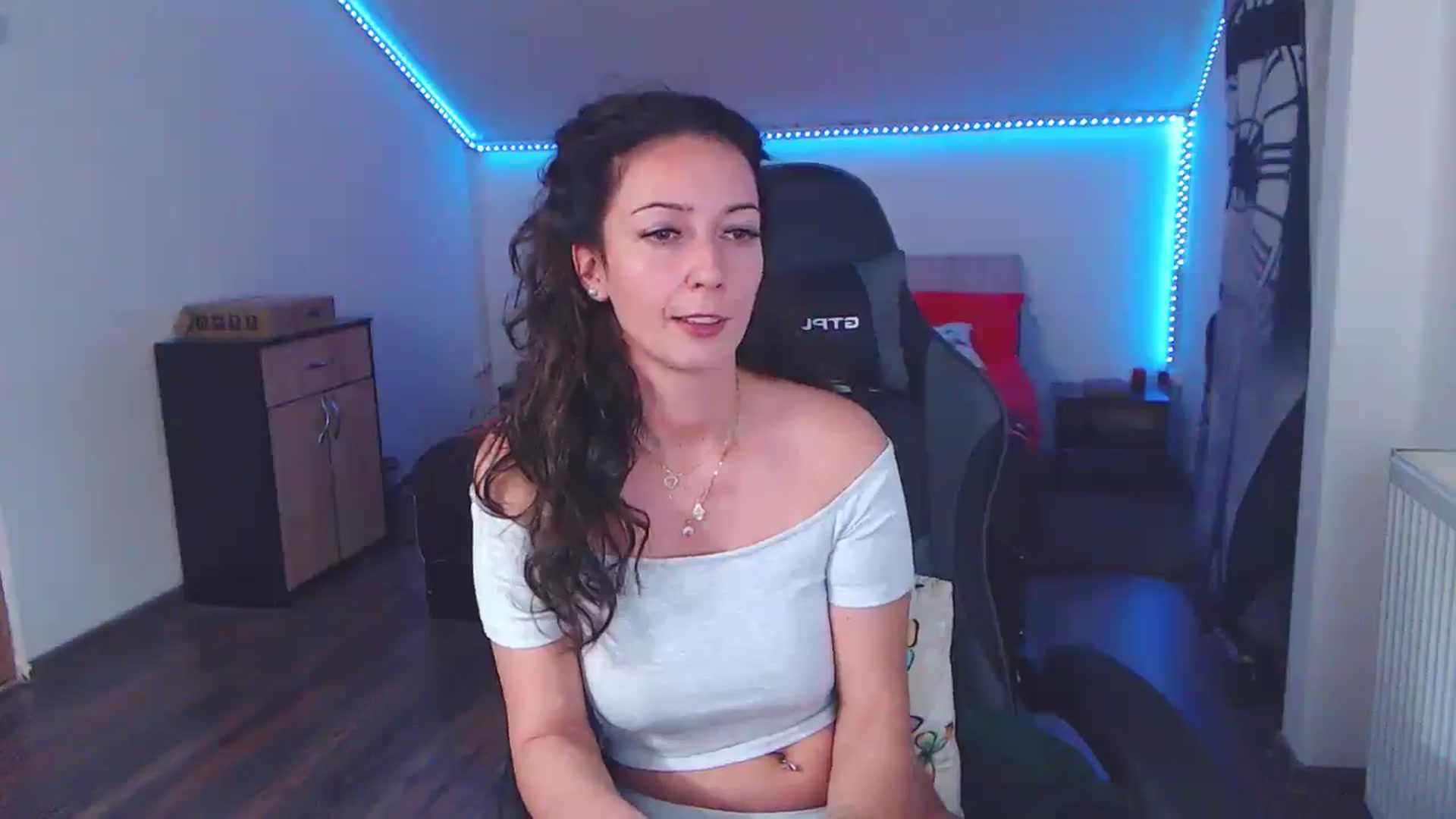 Gallery image thumbnail from SlimCurly's myfreecams stream on, 01/04/2026, 01:21 image 18 of 20