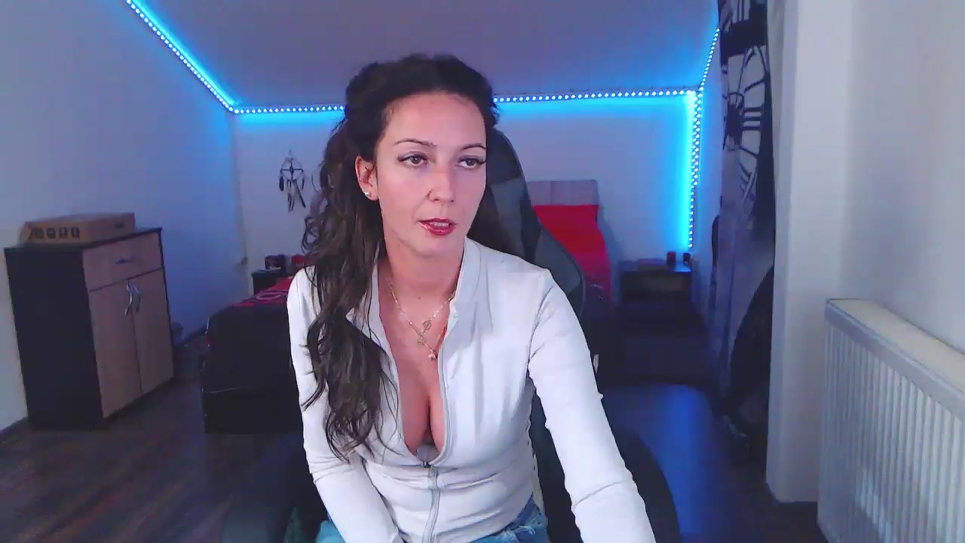 Gallery image thumbnail from SlimCurly's myfreecams stream on, 01/04/2026, 22:40 image 7 of 20