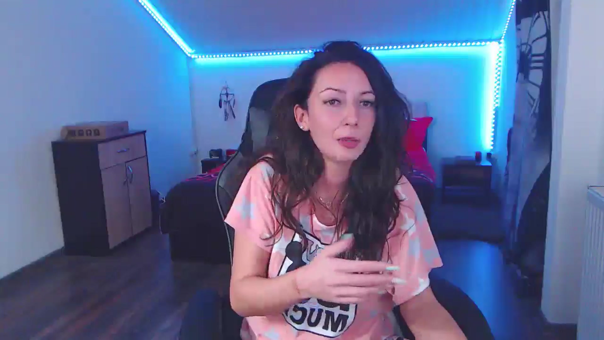 Gallery image thumbnail from SlimCurly's myfreecams stream on, 01/07/2026, 03:15 image 14 of 20