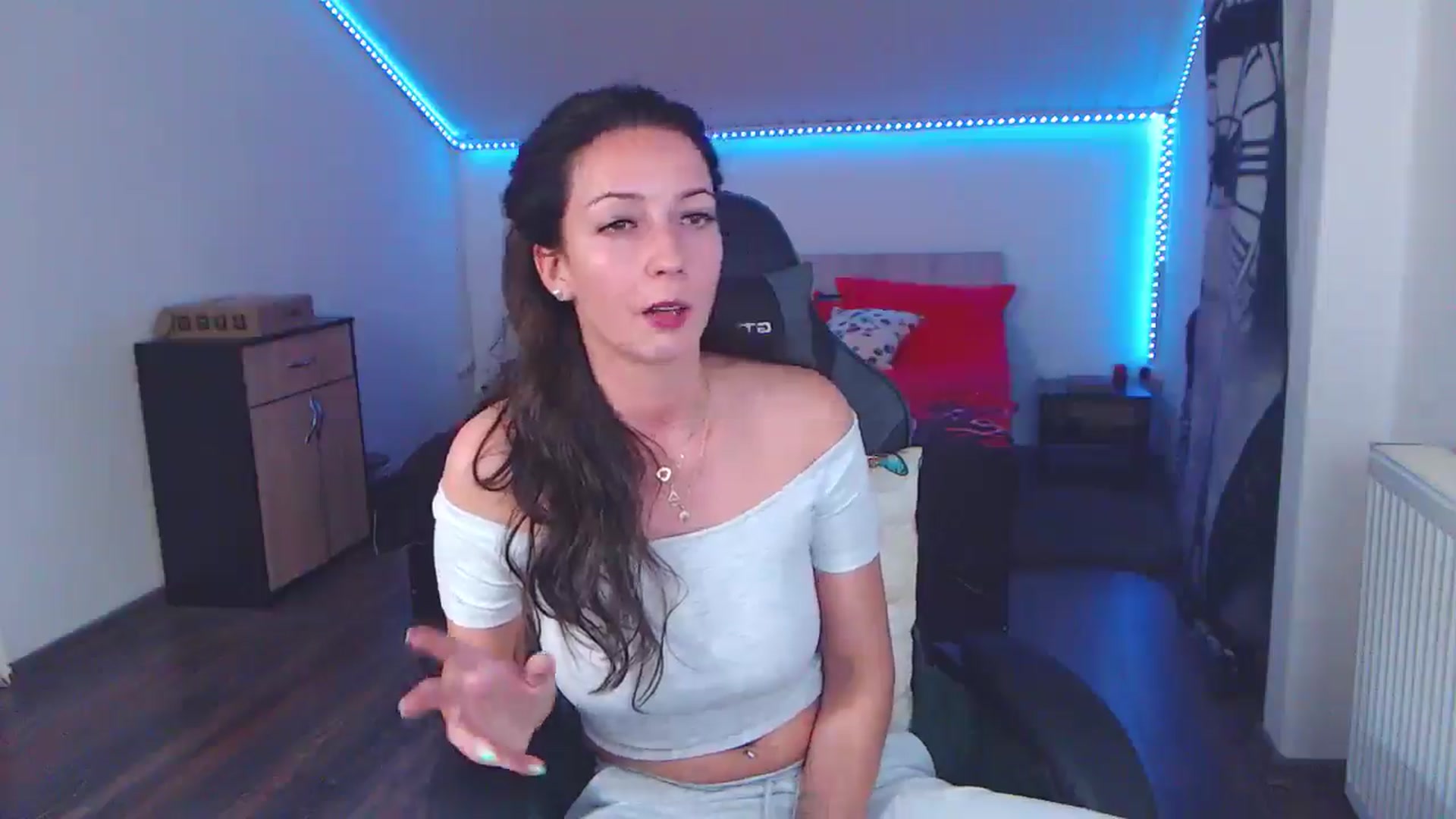 Gallery image thumbnail from SlimCurly's myfreecams stream on, 01/08/2026, 24:01 image 11 of 20