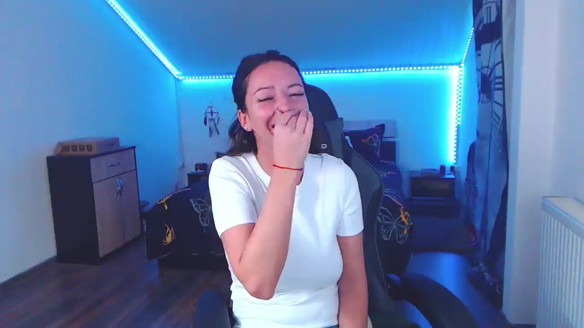 Gallery image thumbnail from SlimCurly's myfreecams stream on, 01/10/2026, 24:02 image 3 of 20