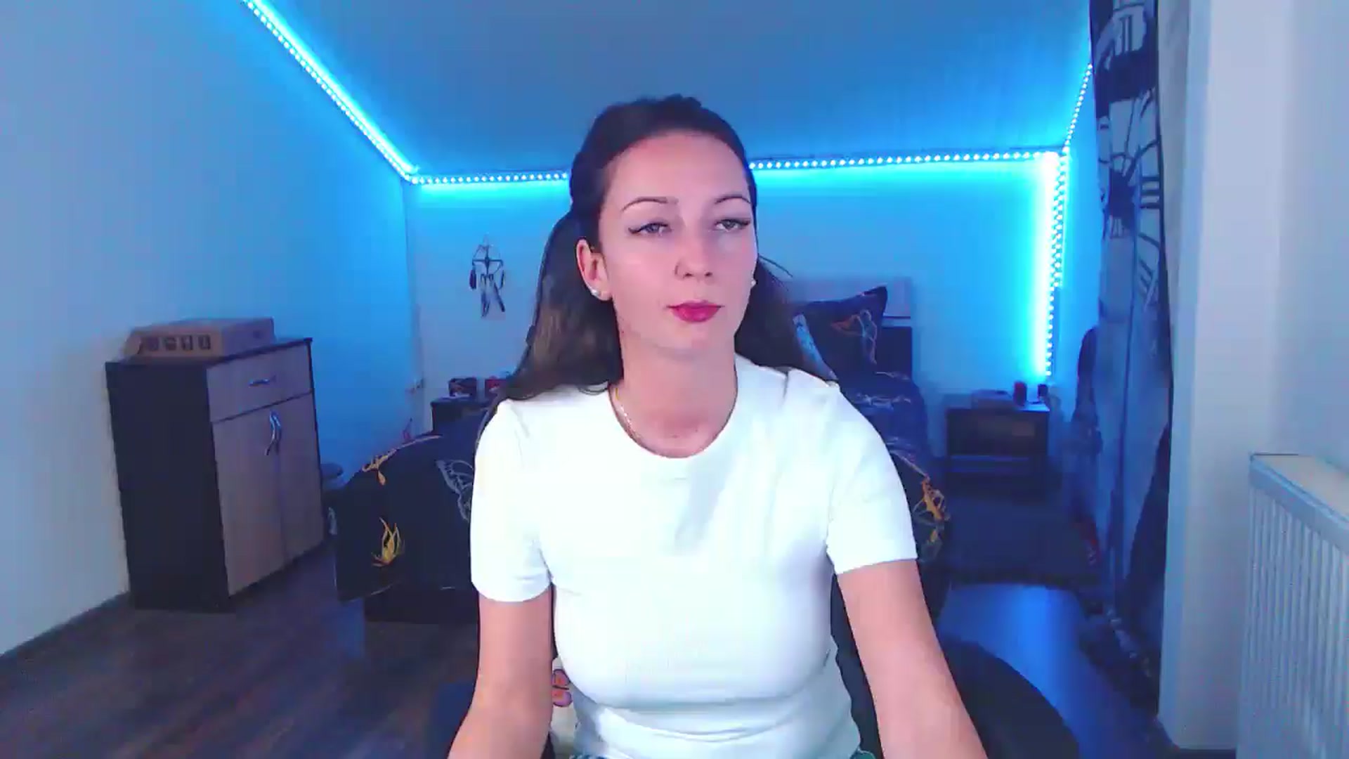 Gallery image thumbnail from SlimCurly's myfreecams stream on, 01/10/2026, 24:02 image 1 of 20