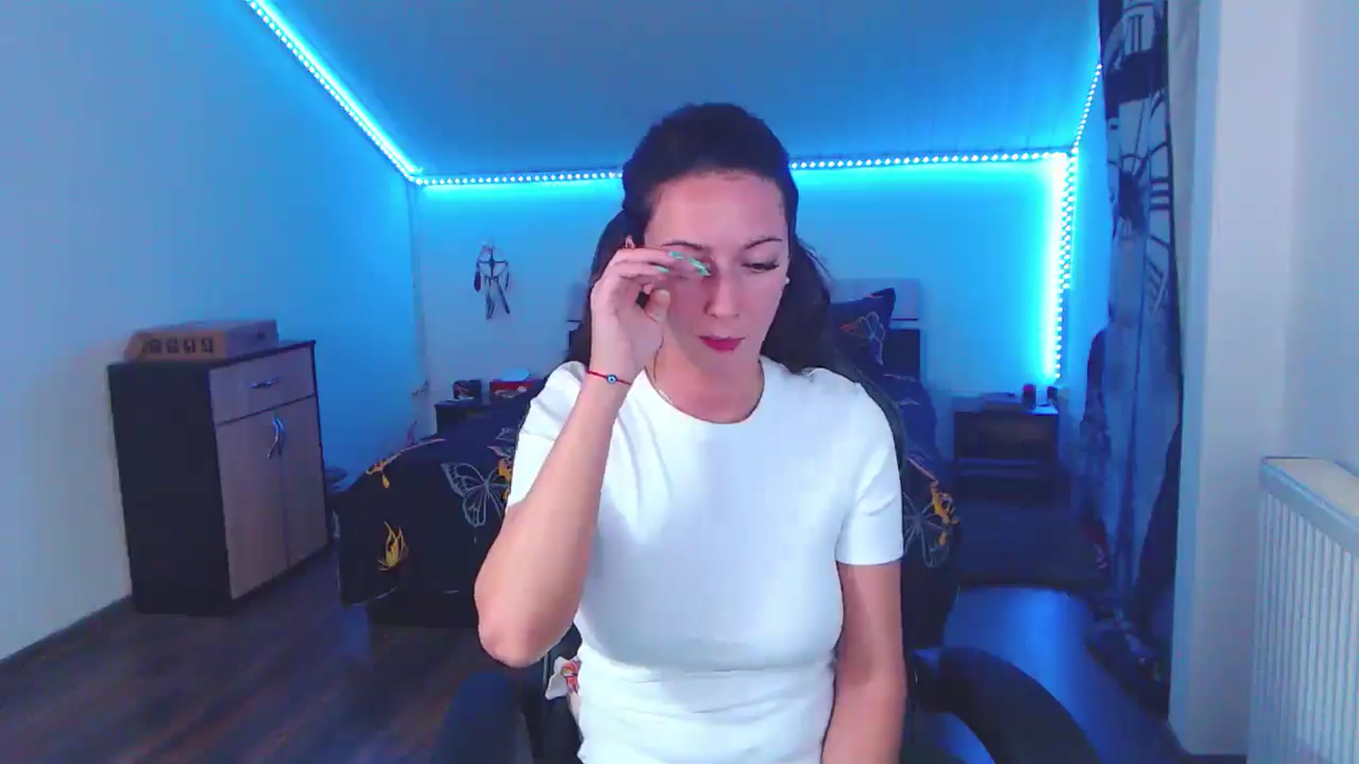 Gallery image thumbnail from SlimCurly's myfreecams stream on, 01/10/2026, 24:02 image 2 of 20