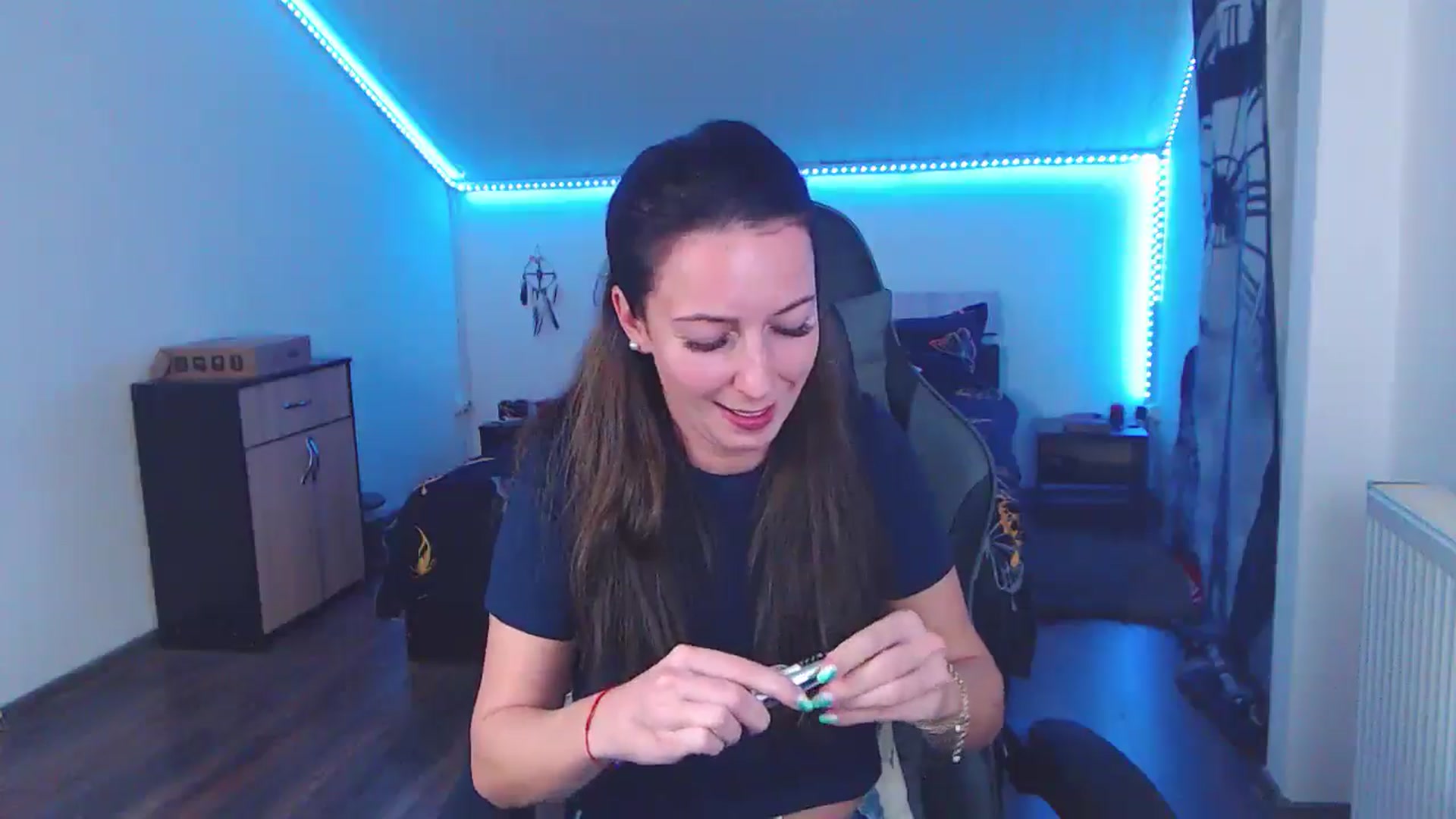 Gallery image thumbnail from SlimCurly's myfreecams stream on, 01/10/2026, 23:06 image 15 of 20