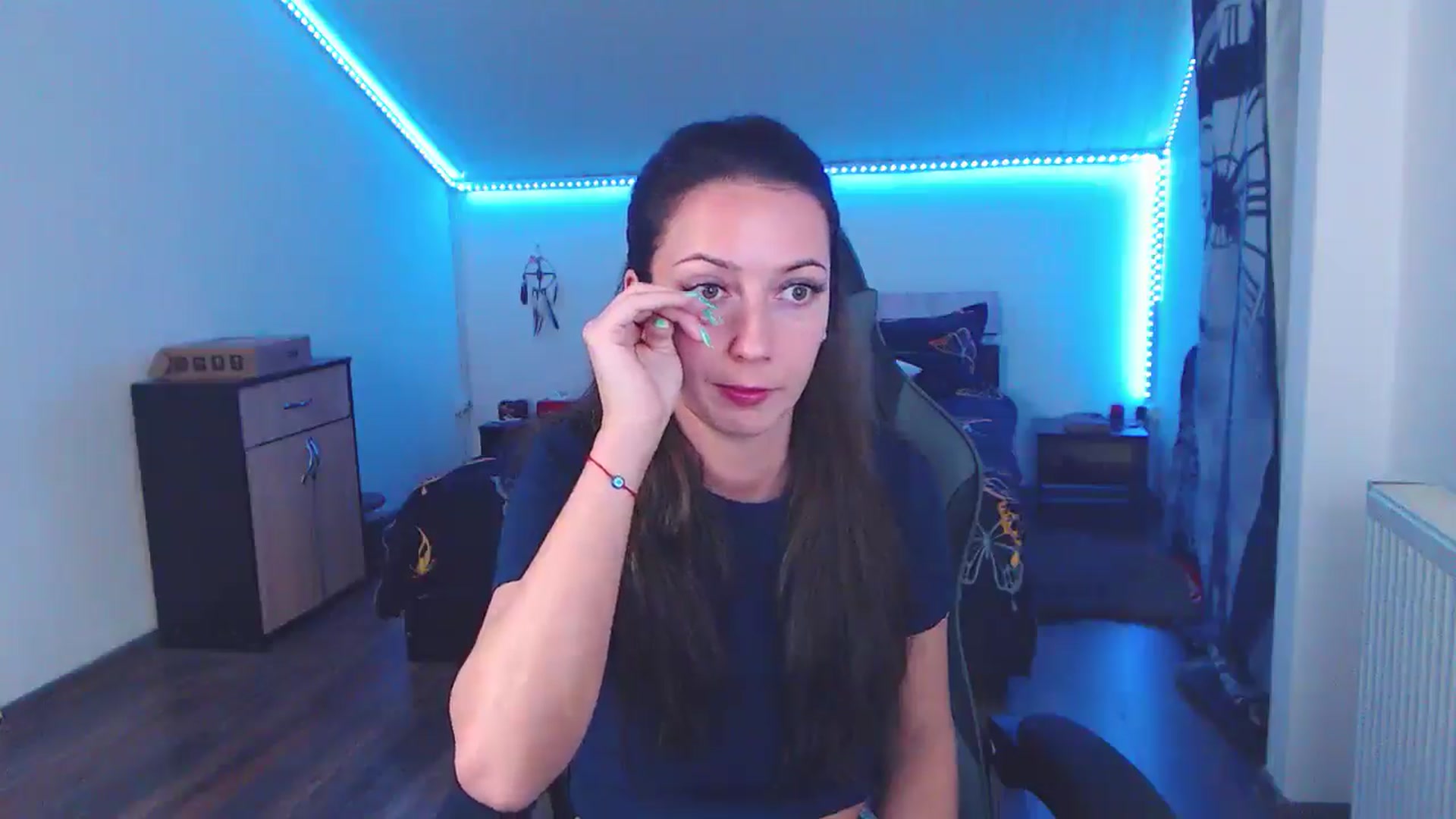 Gallery image thumbnail from SlimCurly's myfreecams stream on, 01/10/2026, 23:06 image 16 of 20