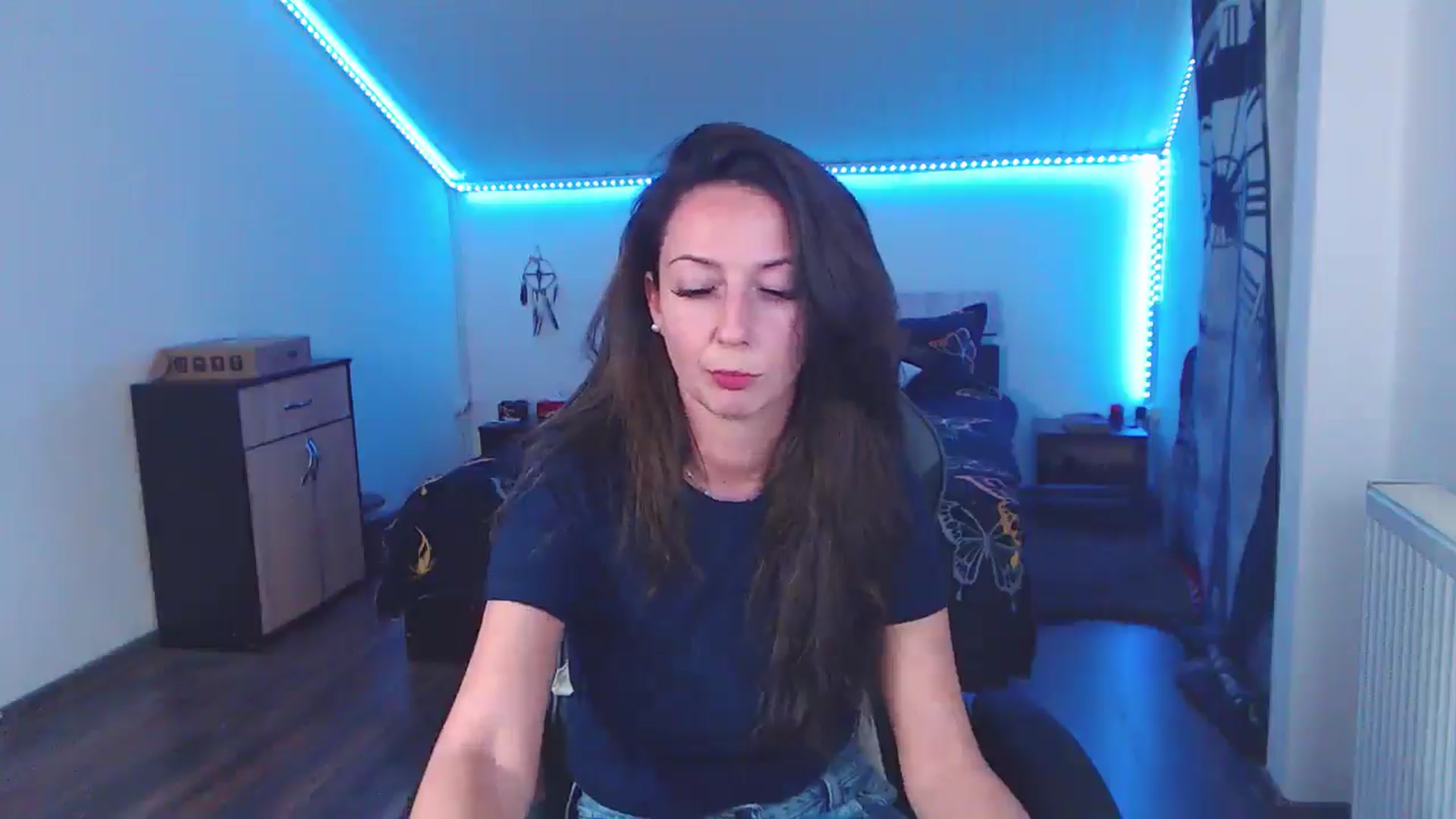 Gallery image thumbnail from SlimCurly's myfreecams stream on, 01/10/2026, 23:06 image 6 of 20