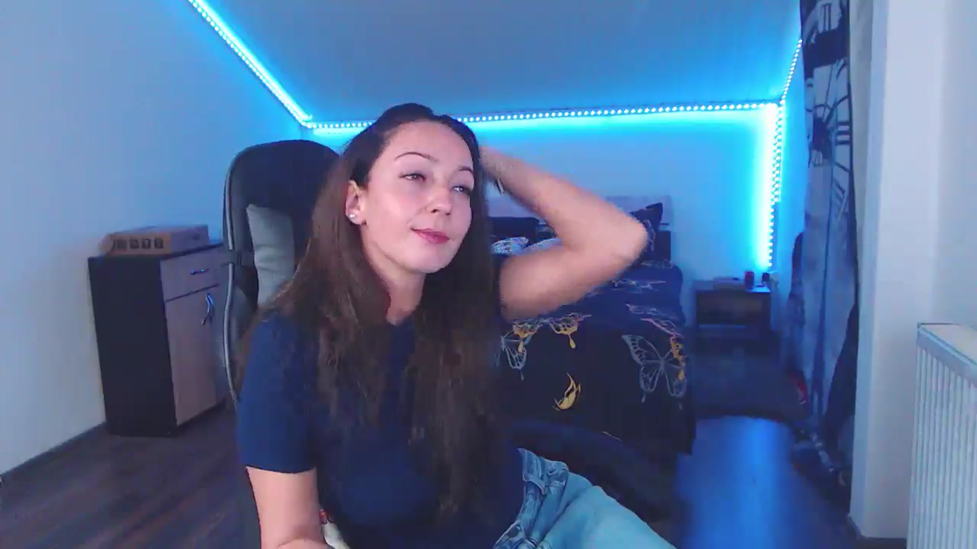 Gallery image thumbnail from SlimCurly's myfreecams stream on, 01/10/2026, 23:06 image 12 of 20