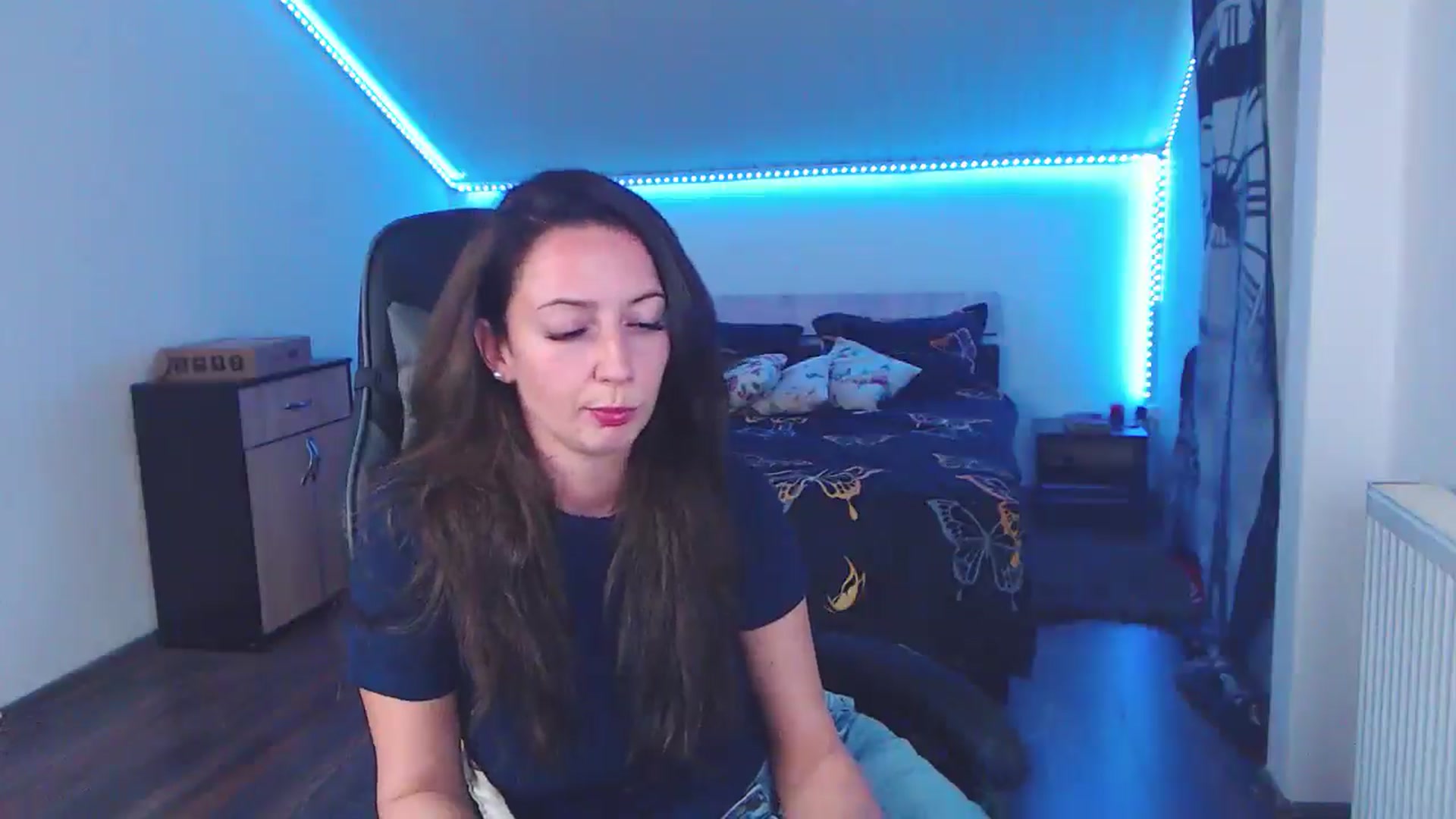 Gallery image thumbnail from SlimCurly's myfreecams stream on, 01/10/2026, 23:06 image 13 of 20