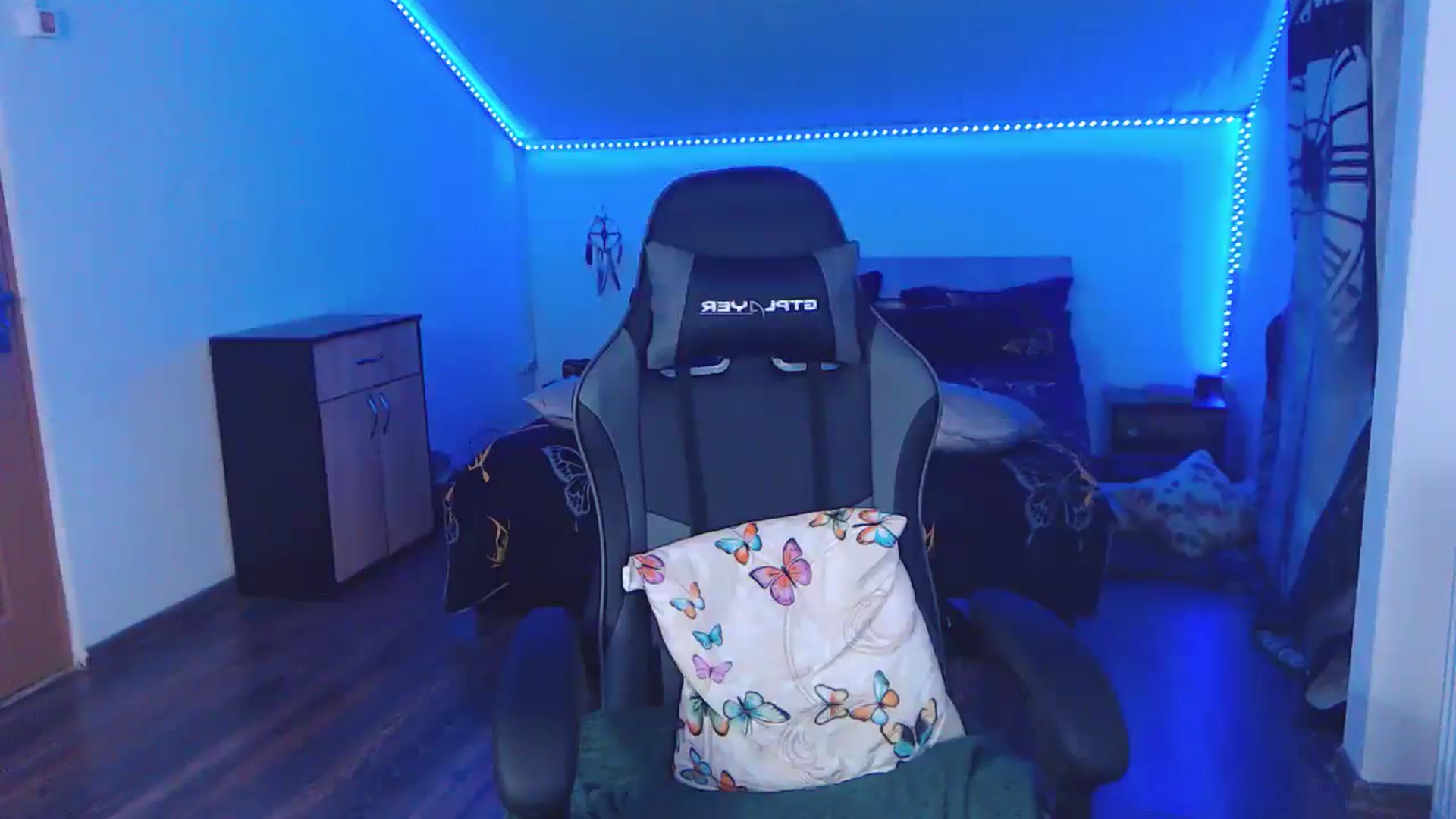 Gallery image thumbnail from SlimCurly's myfreecams stream on, 01/21/2026, 01:22 image 3 of 20
