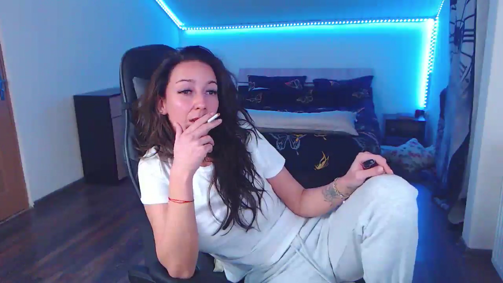 Gallery image thumbnail from SlimCurly's myfreecams stream on, 01/25/2026, 01:49 image 16 of 20