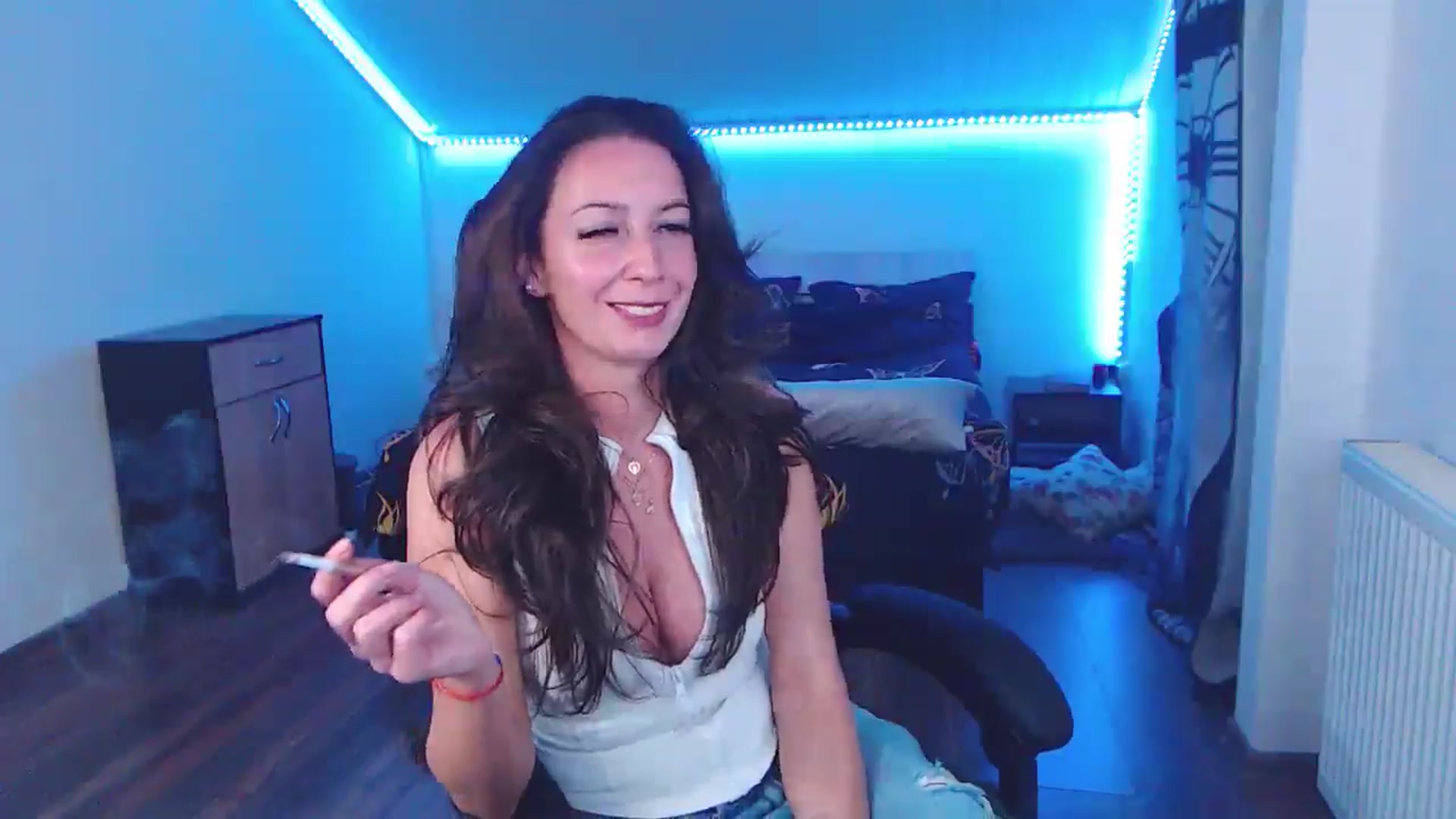 Gallery image thumbnail from SlimCurly's myfreecams stream on, 01/27/2026, 01:17 image 8 of 20