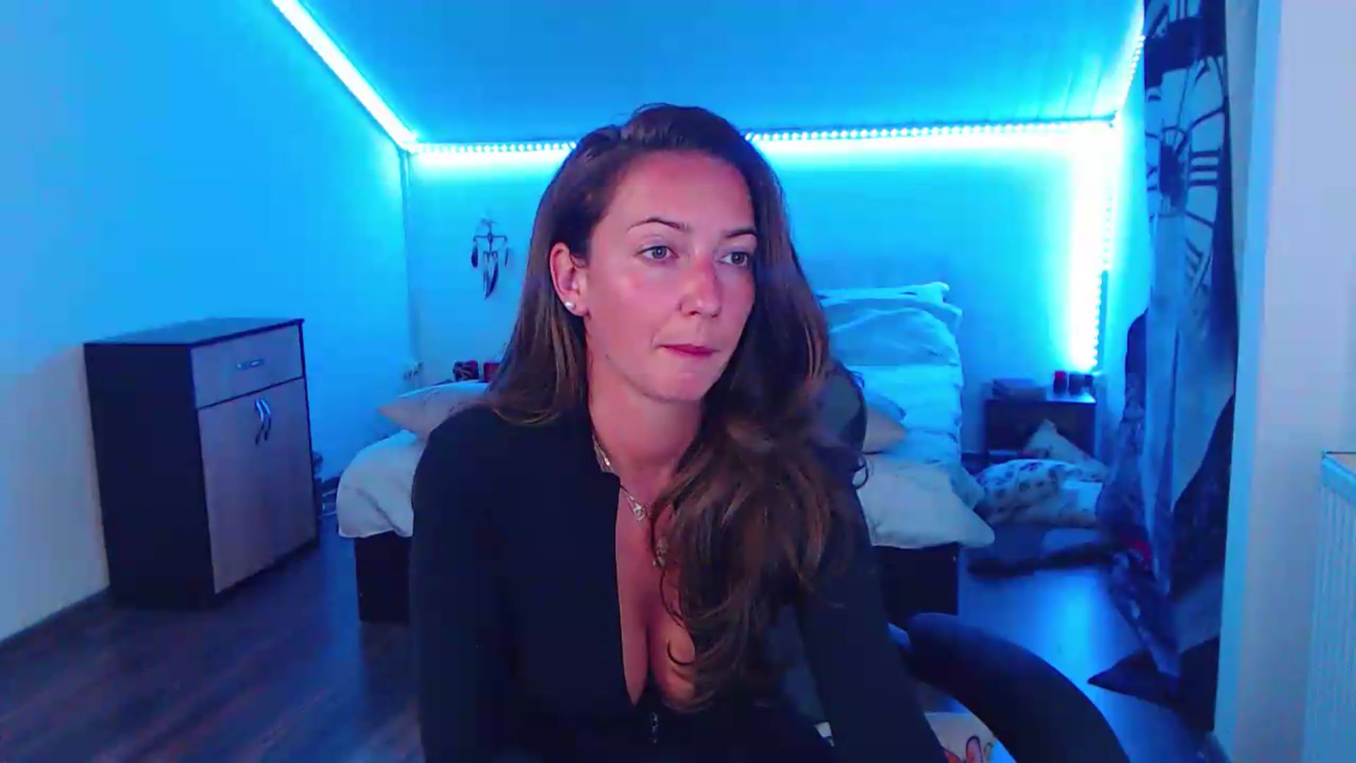 Gallery image thumbnail from SlimCurly's myfreecams stream on, 05/23/2026, 22:10 image 6 of 20