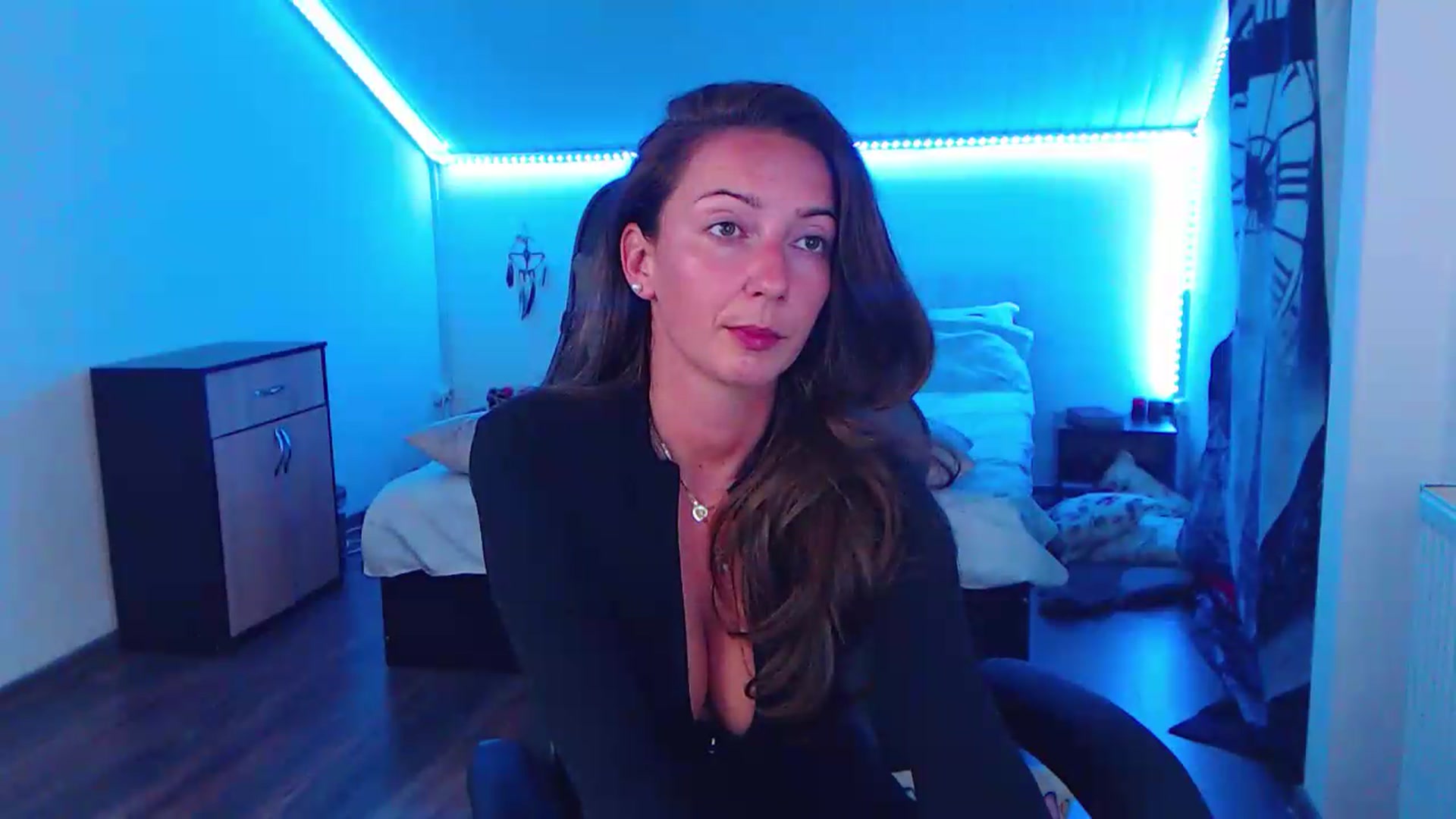 Gallery image thumbnail from SlimCurly's myfreecams stream on, 05/23/2026, 22:10 image 7 of 20
