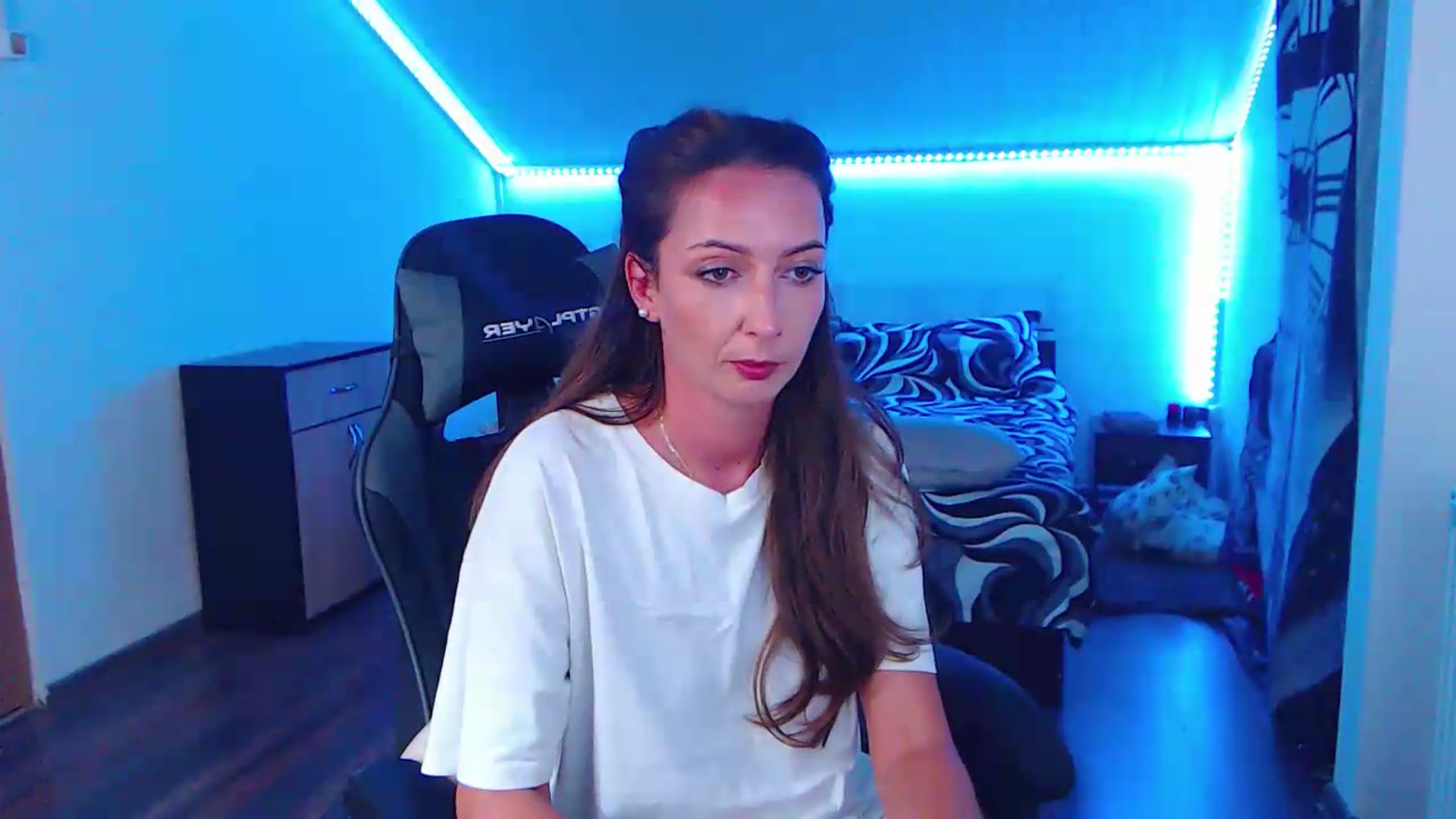 Gallery image thumbnail from SlimCurly's myfreecams stream on, 06/06/2026, 22:28 image 6 of 20