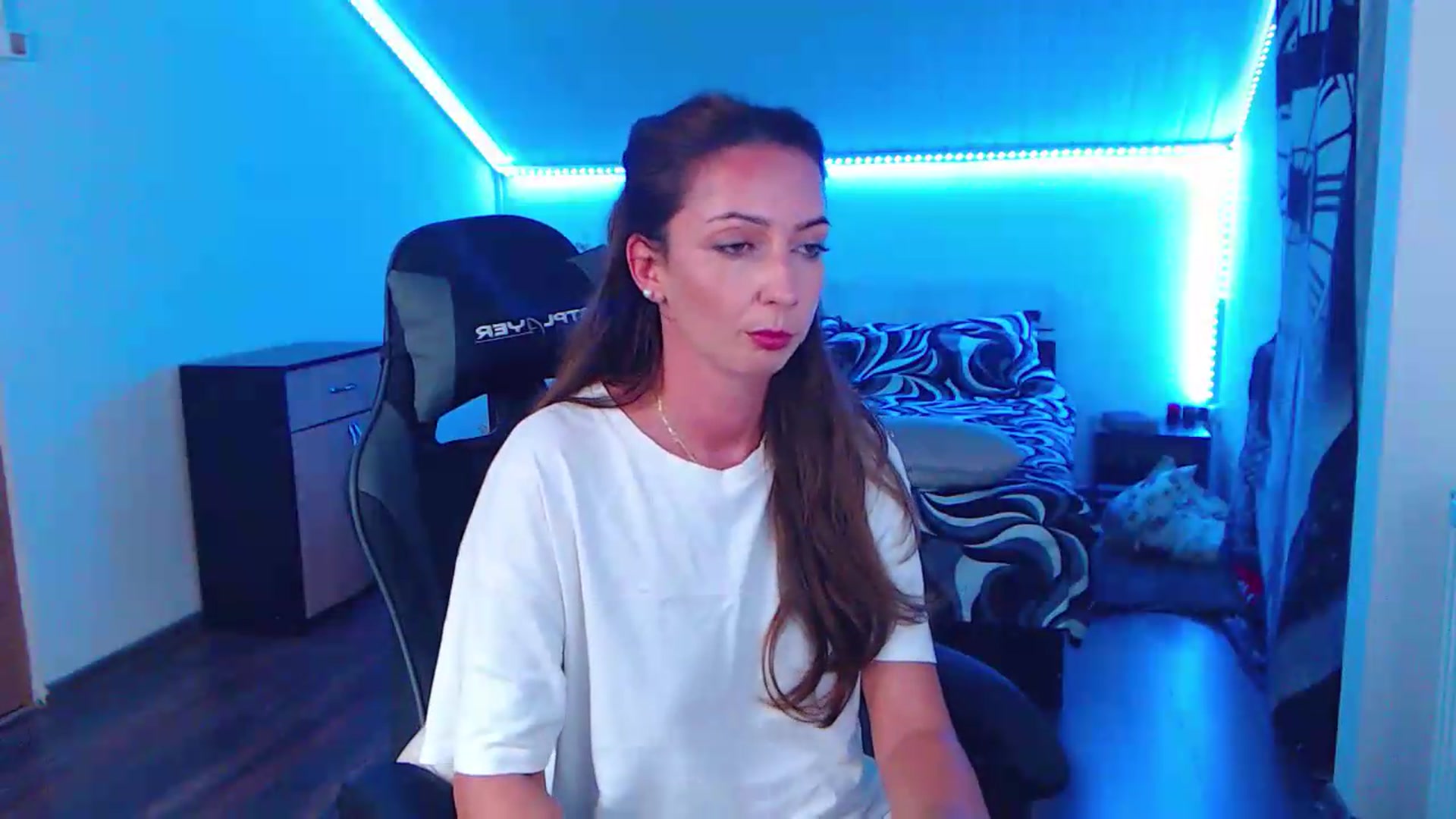 Gallery image thumbnail from SlimCurly's myfreecams stream on, 06/06/2026, 22:28 image 5 of 20