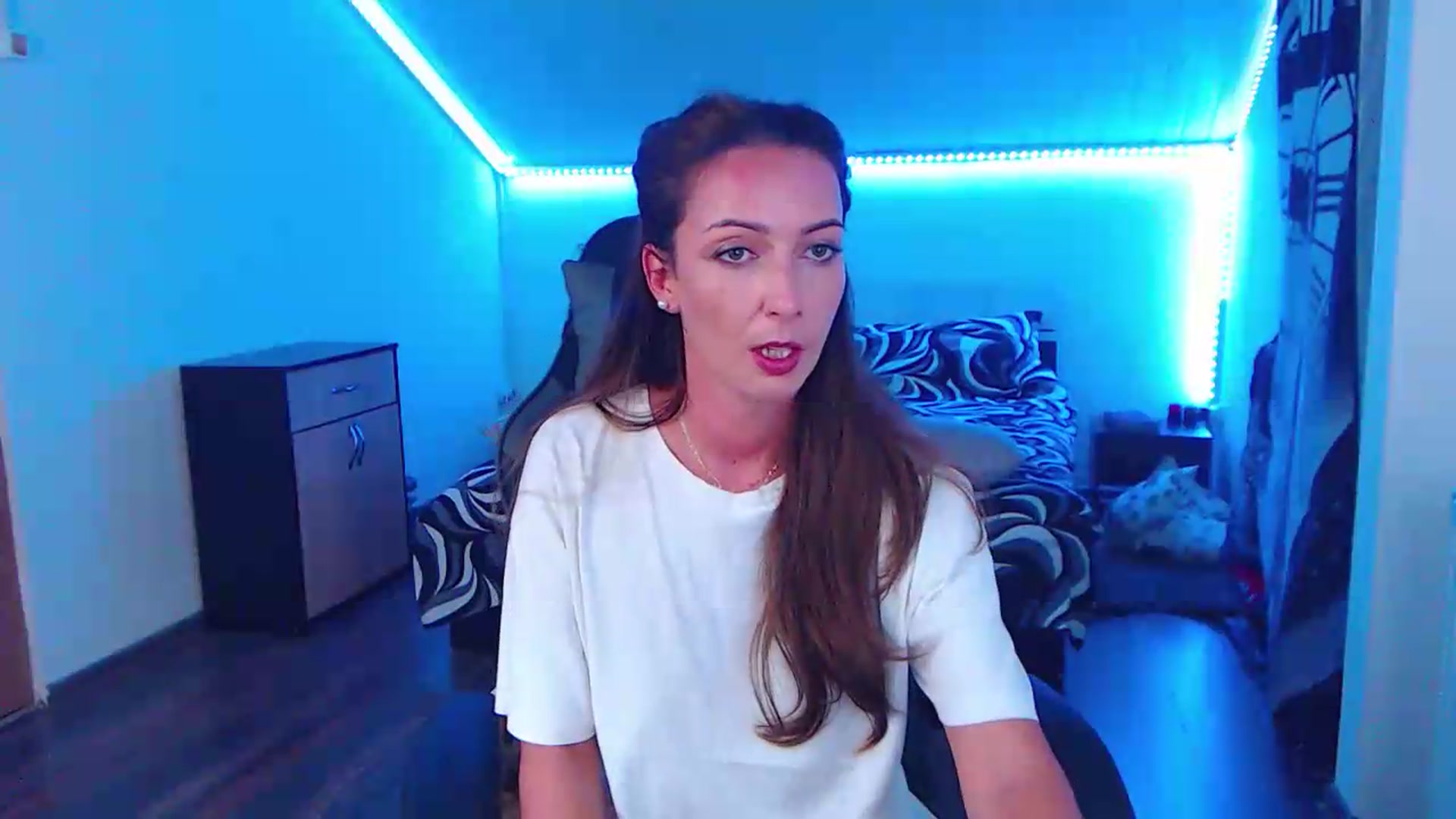 Gallery image thumbnail from SlimCurly's myfreecams stream on, 06/06/2026, 22:28 image 11 of 20