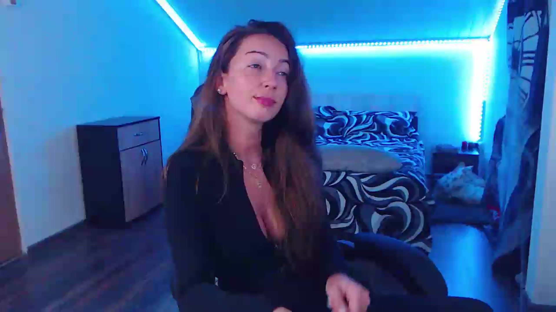 Gallery image thumbnail from SlimCurly's myfreecams stream on, 06/09/2026, 22:20 image 10 of 20