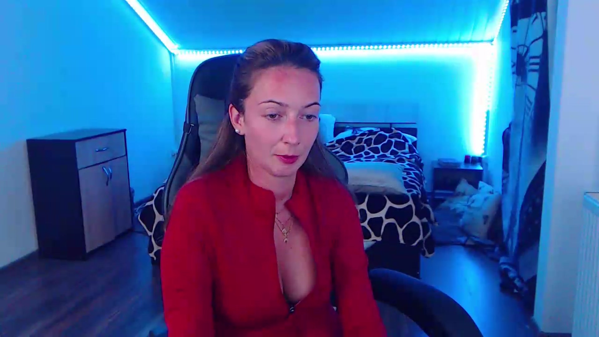 Gallery image thumbnail from SlimCurly's myfreecams stream on, 07/17/2026, 21:55 image 18 of 20
